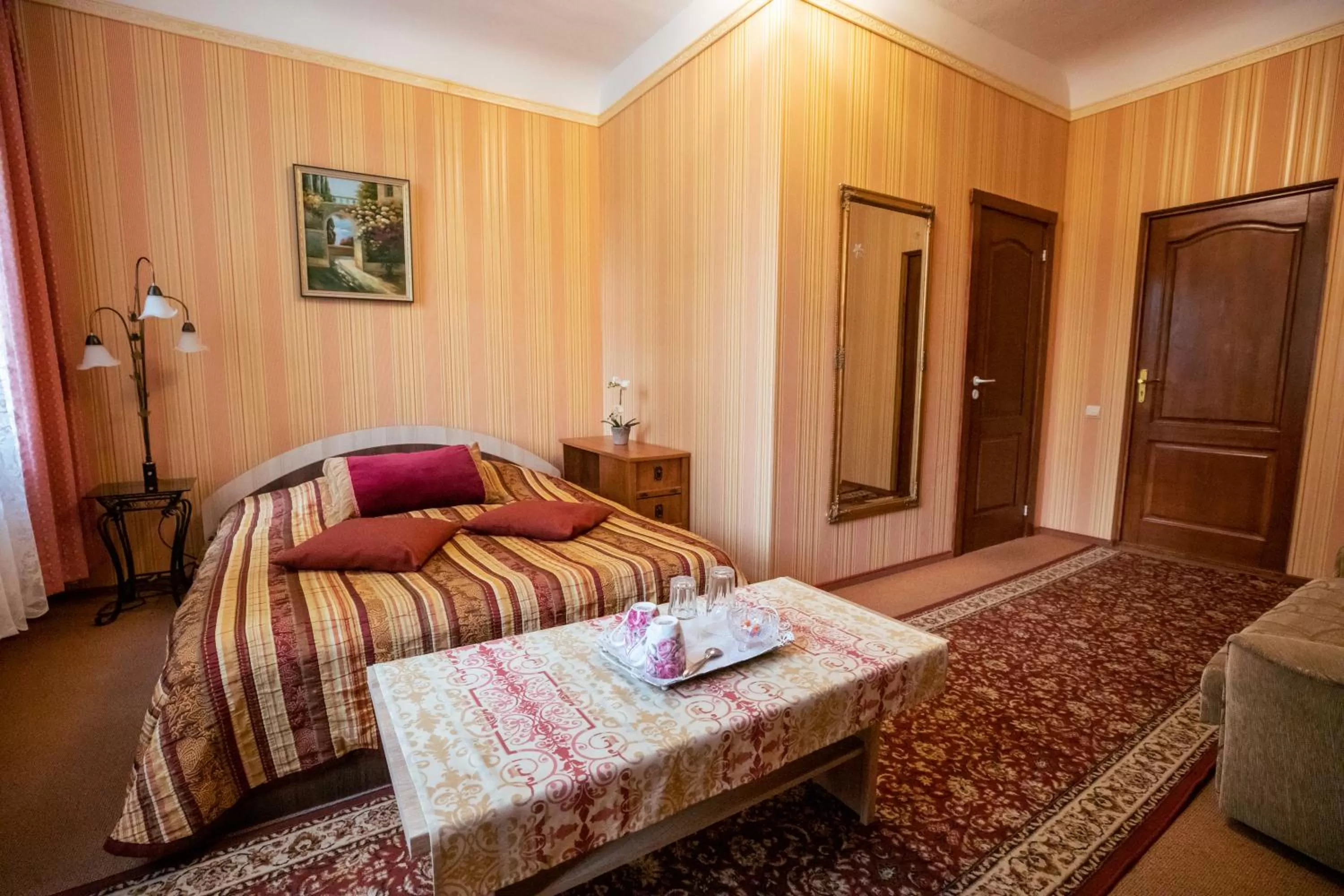 Photo of the whole room, Bed in City Center Kaķis B&B