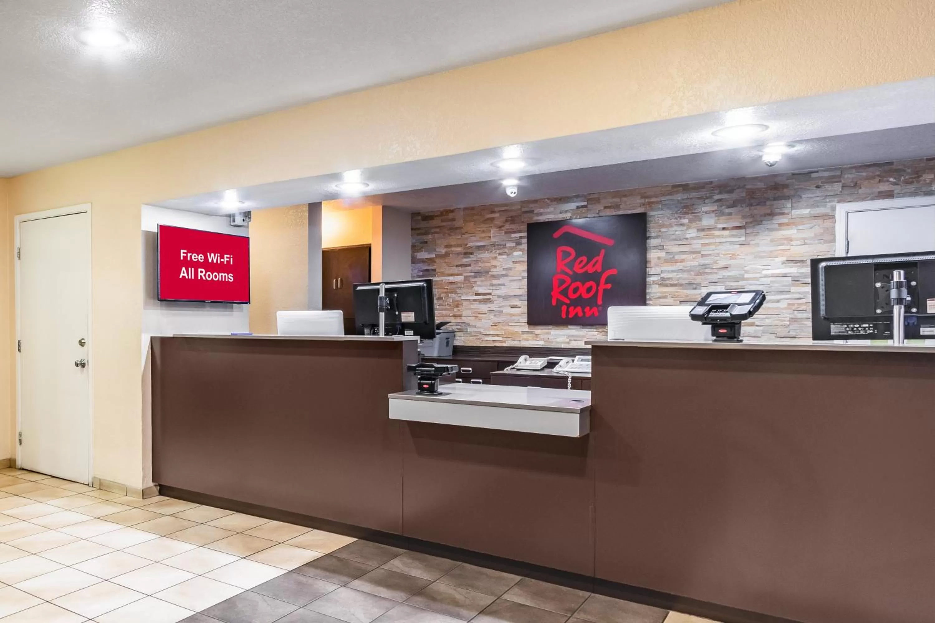 Lobby or reception in Red Roof Inn Phoenix- Midtown