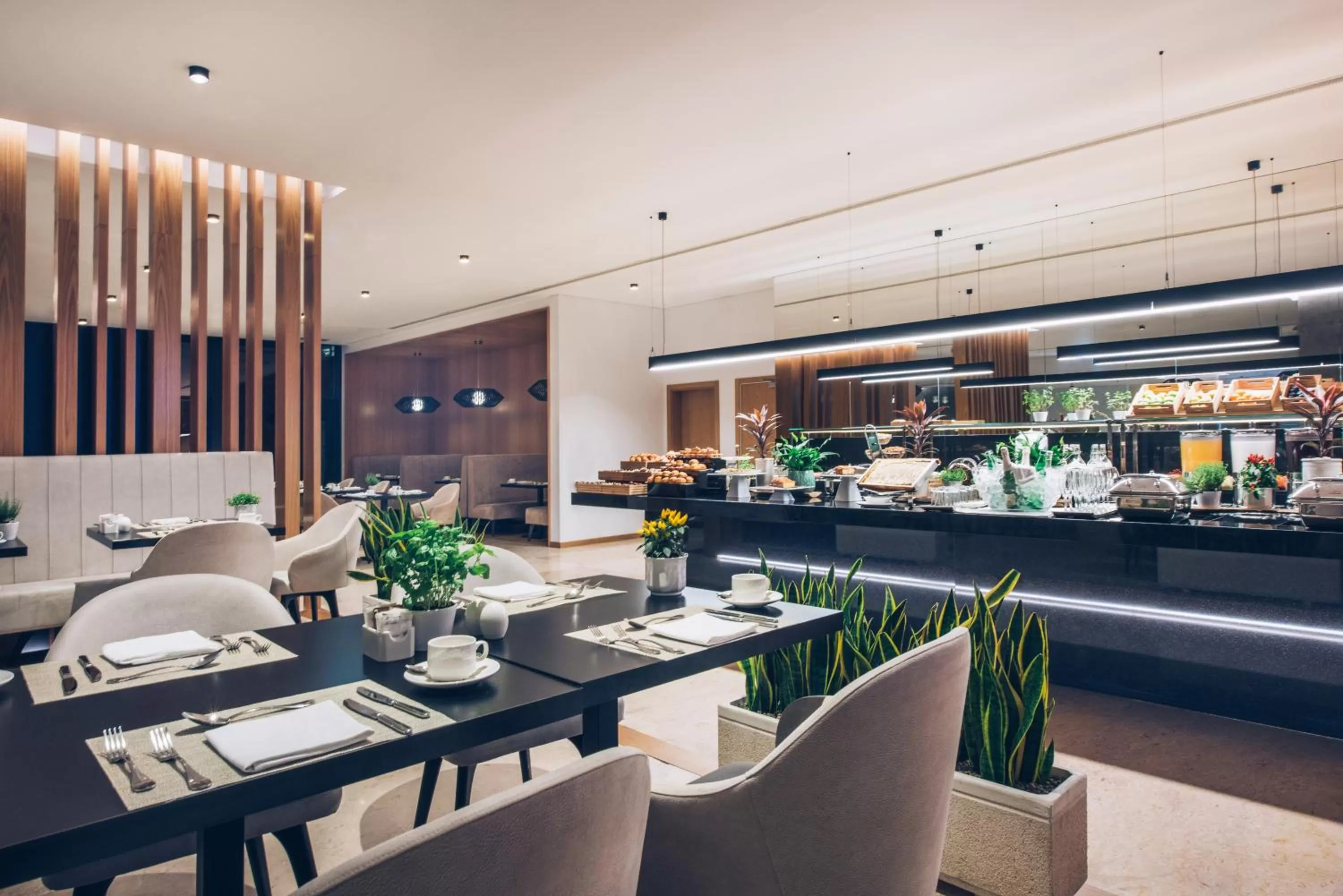 Restaurant/places to eat in Iberostar Selection Lisboa