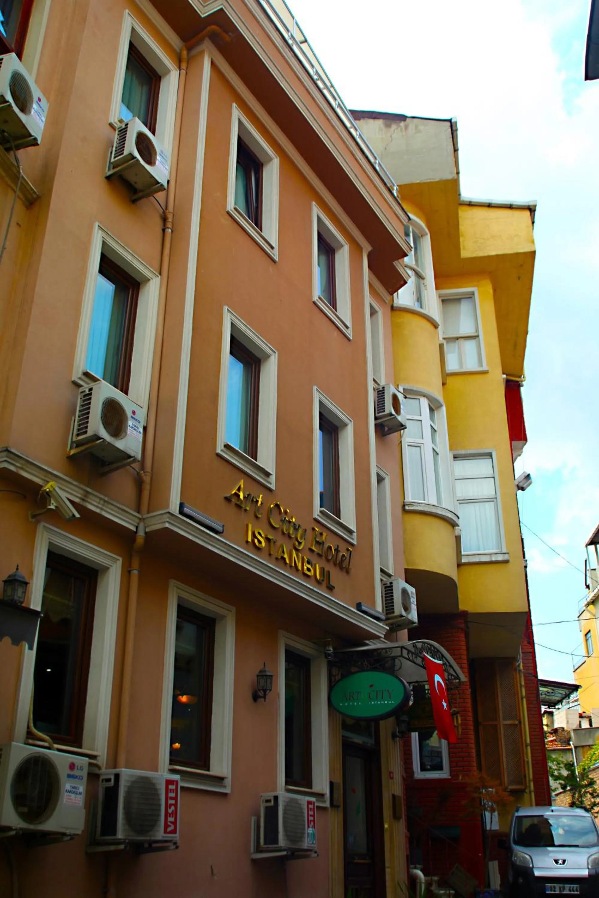 Facade/entrance in Art City Hotel Istanbul