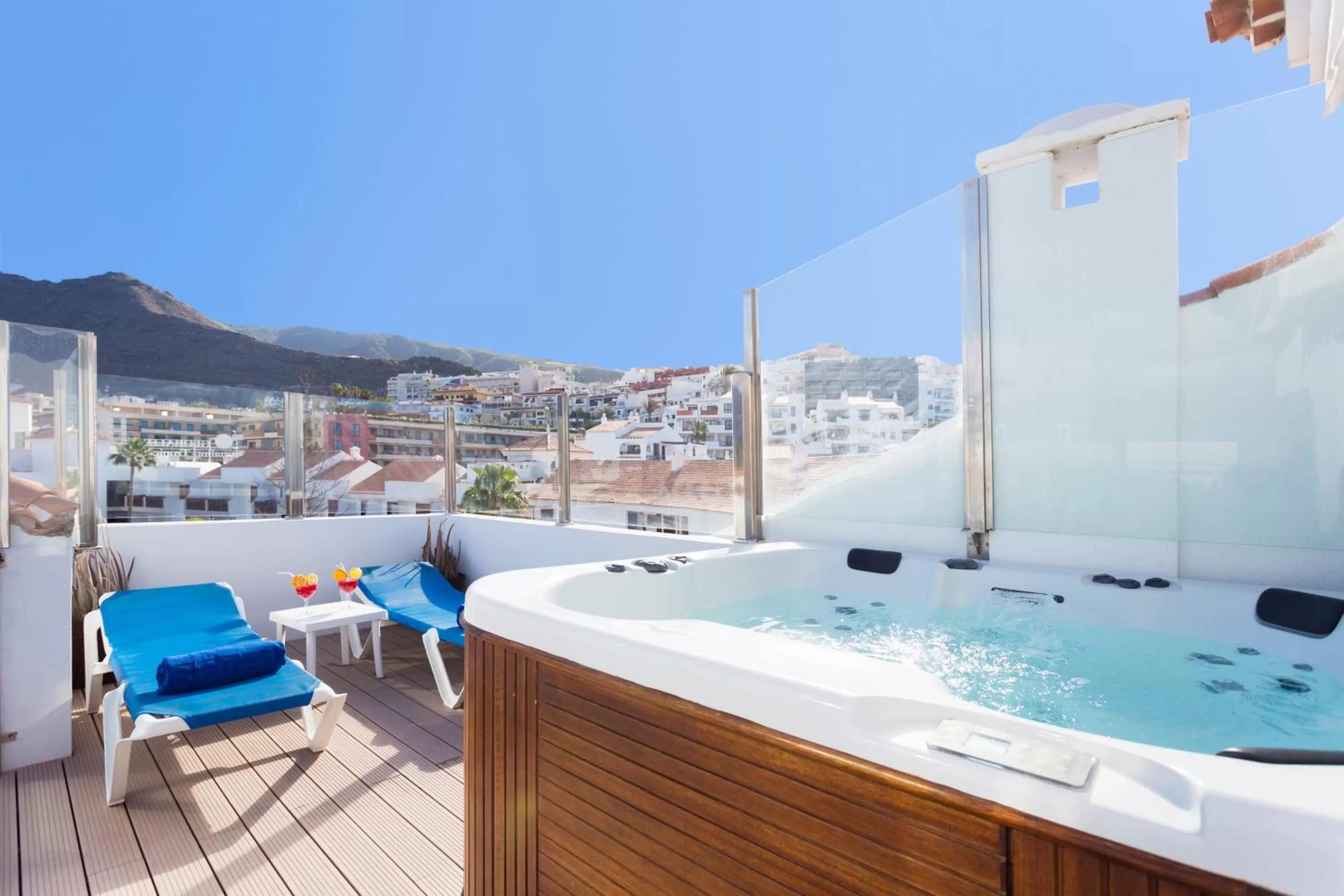 Hot Tub in Globales Tamaimo Tropical