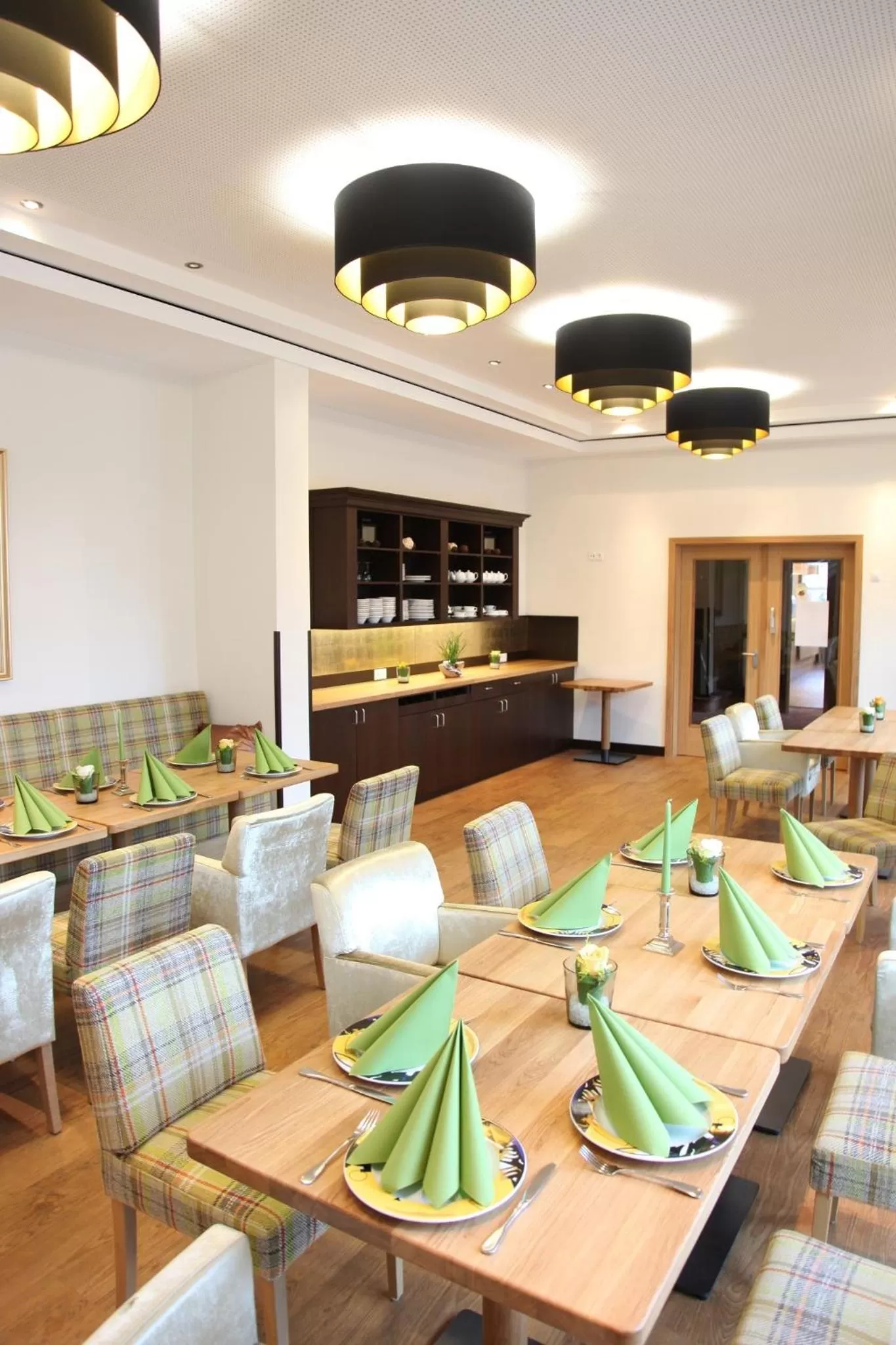 Banquet/Function facilities, Restaurant/Places to Eat in Hotel Matthias