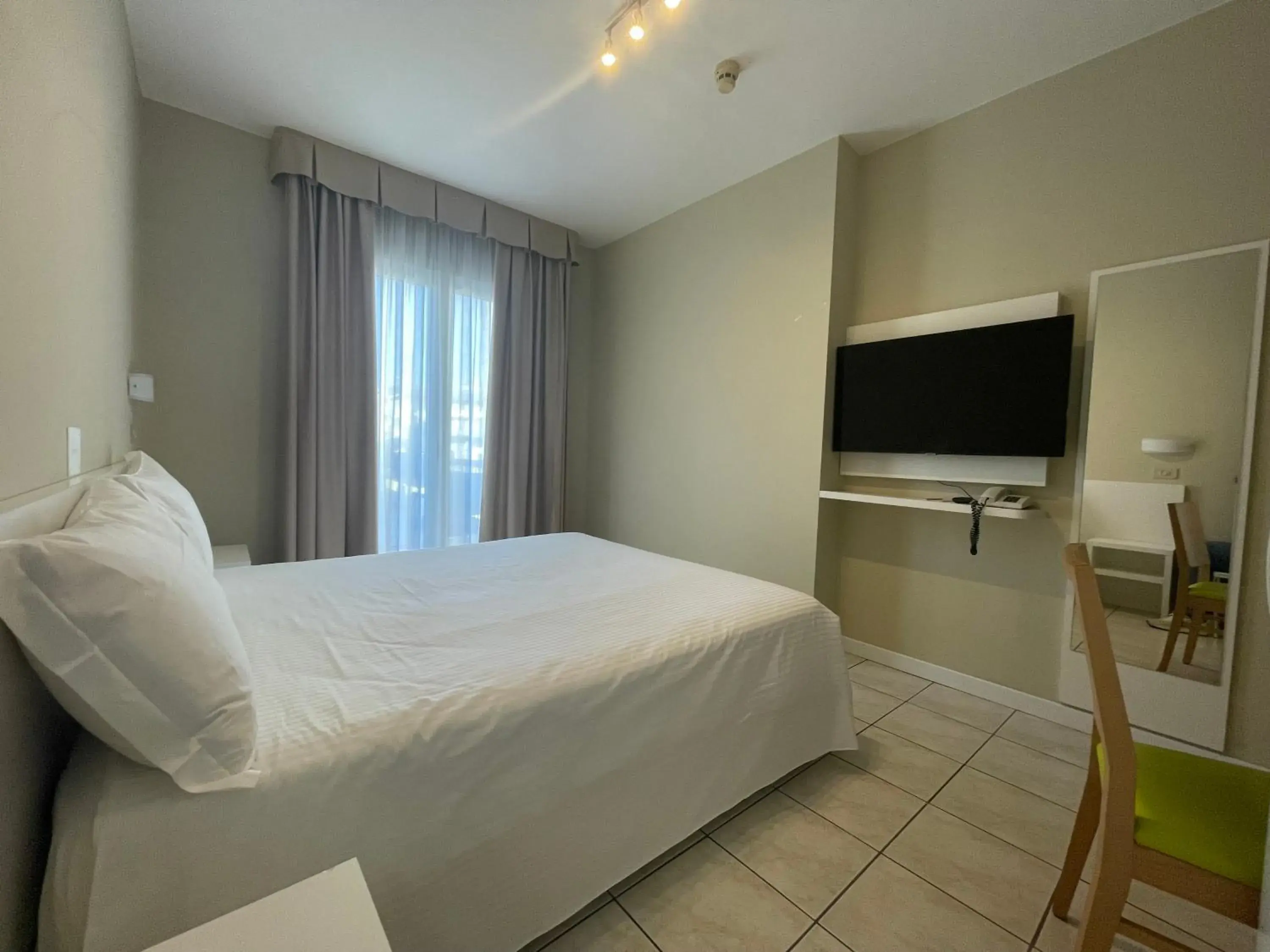 Standard Double Room in Hotel Athena Standard Double Room in Hotel Athena