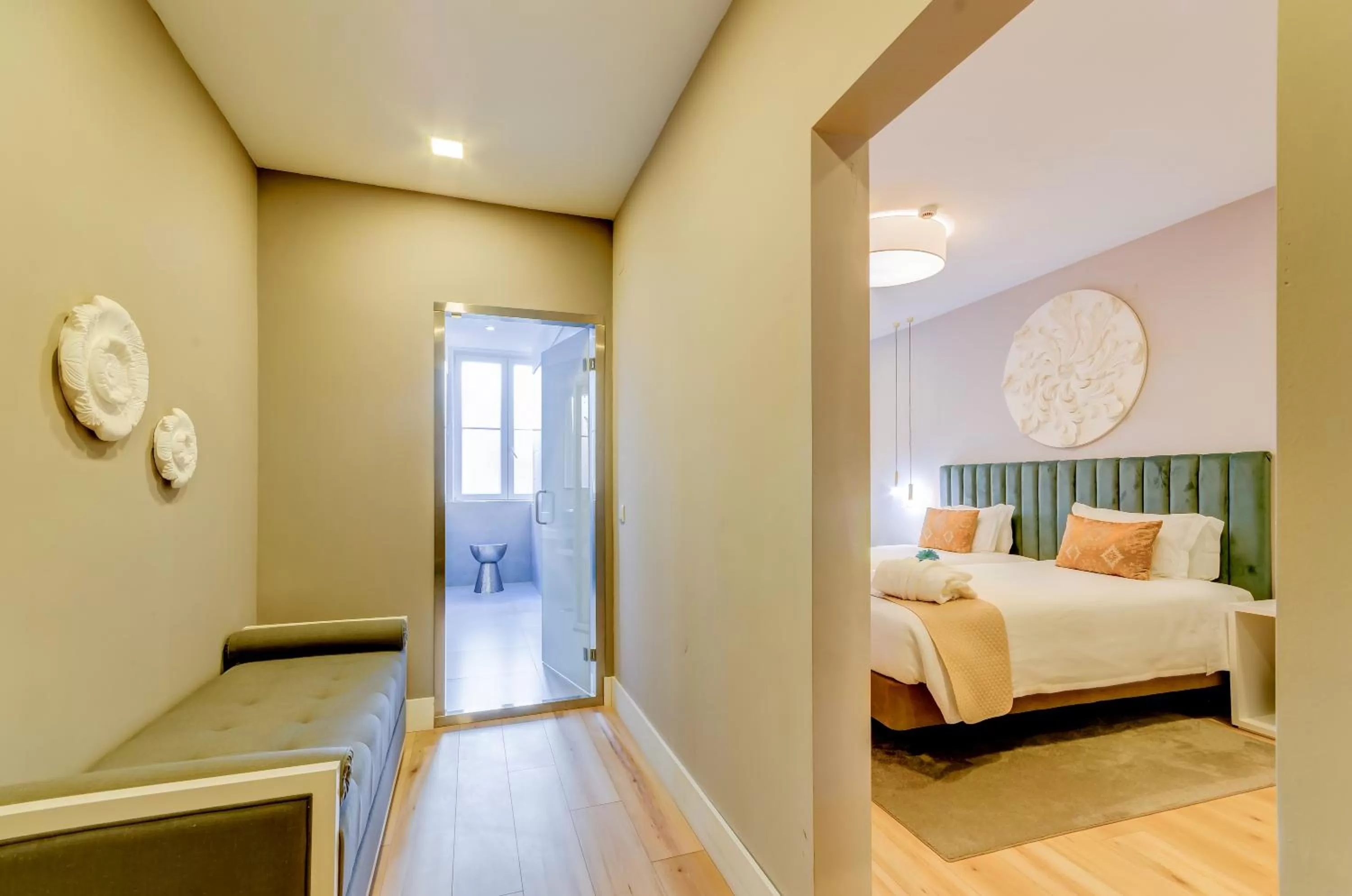 Photo of the whole room, Bed in Hotel Borges Chiado