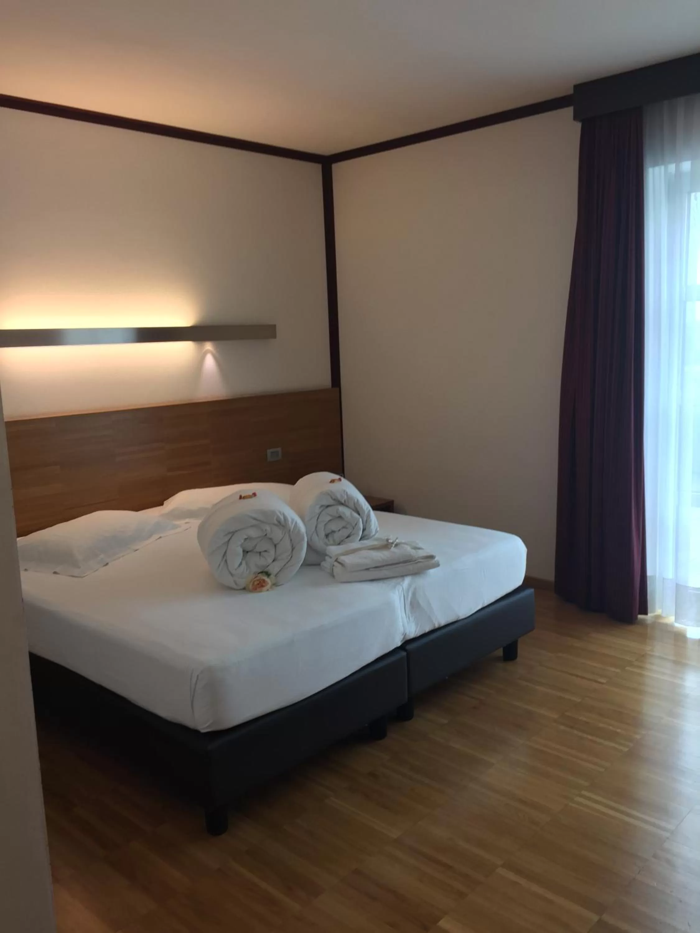 Bedroom, Bed in Al Marinaio Hotel Garni