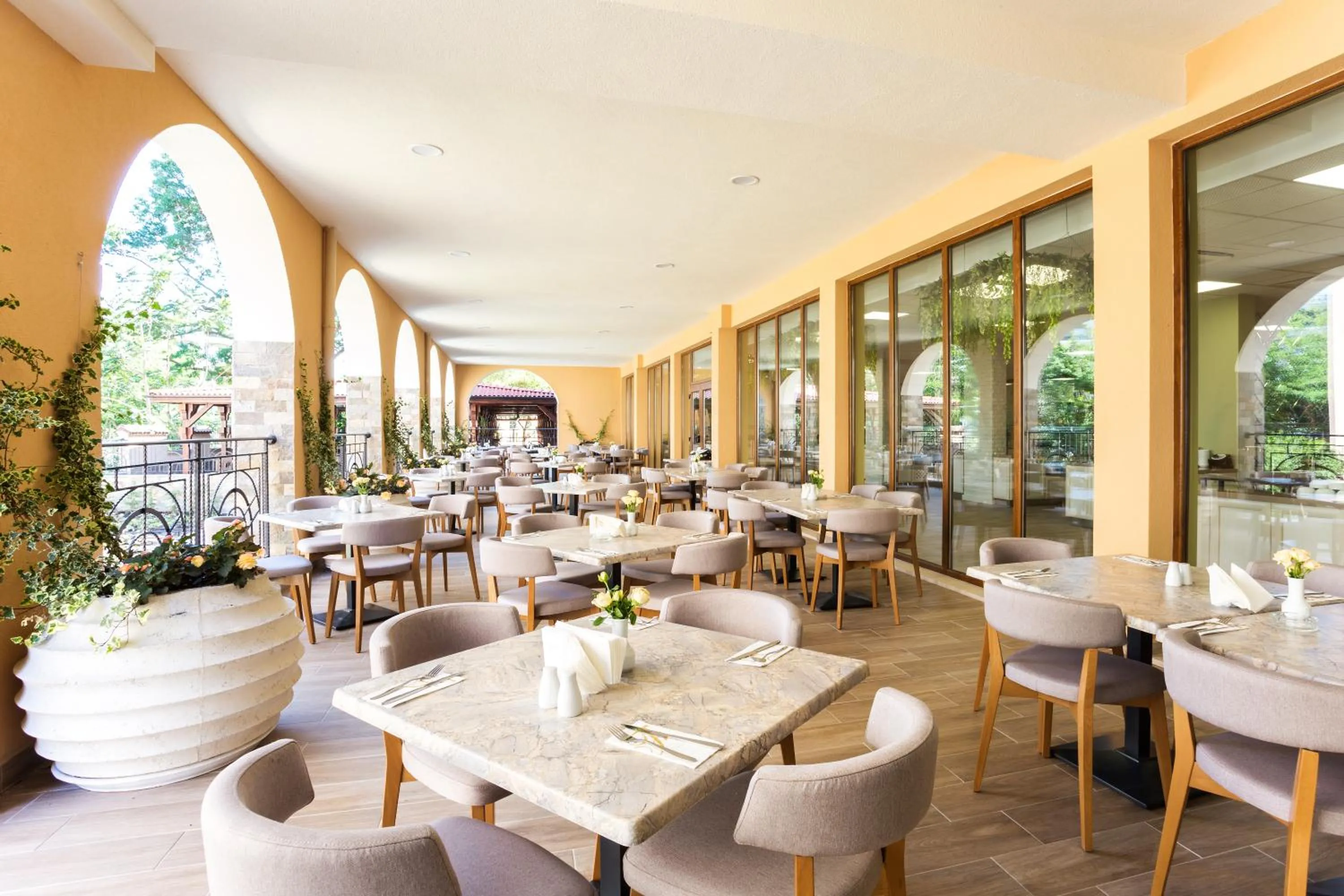 Lunch in Festa Via Pontica