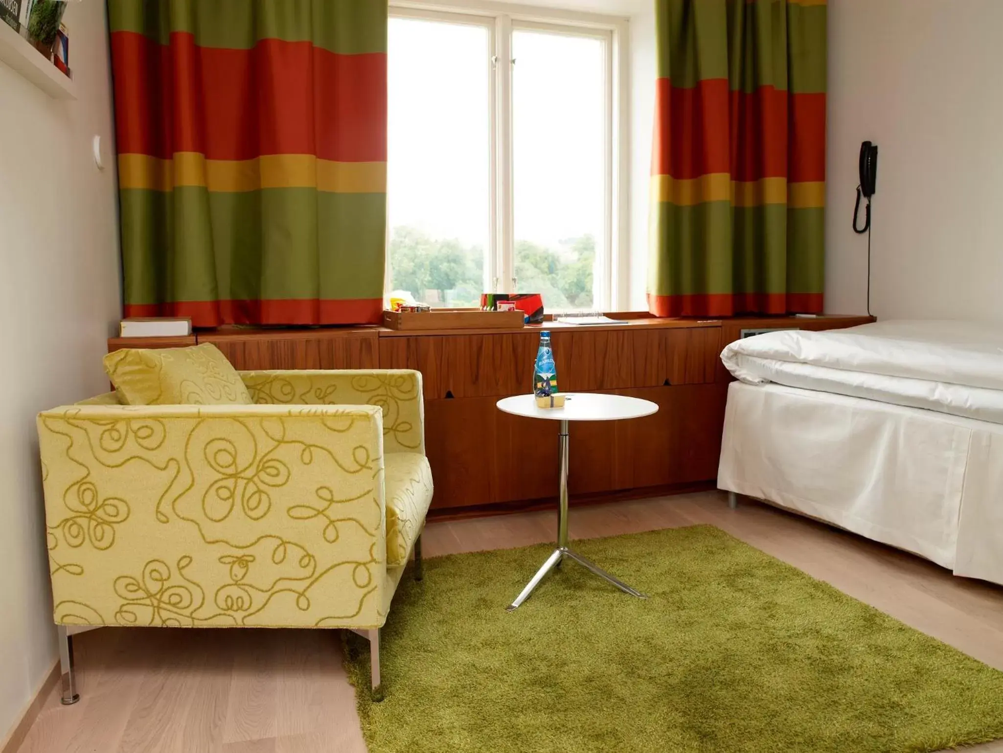 Moderate Single Room in Avalon Hotel Moderate Single Room in Avalon Hotel