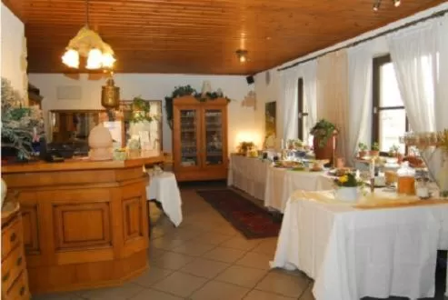 Restaurant/places to eat in Hotel Linde