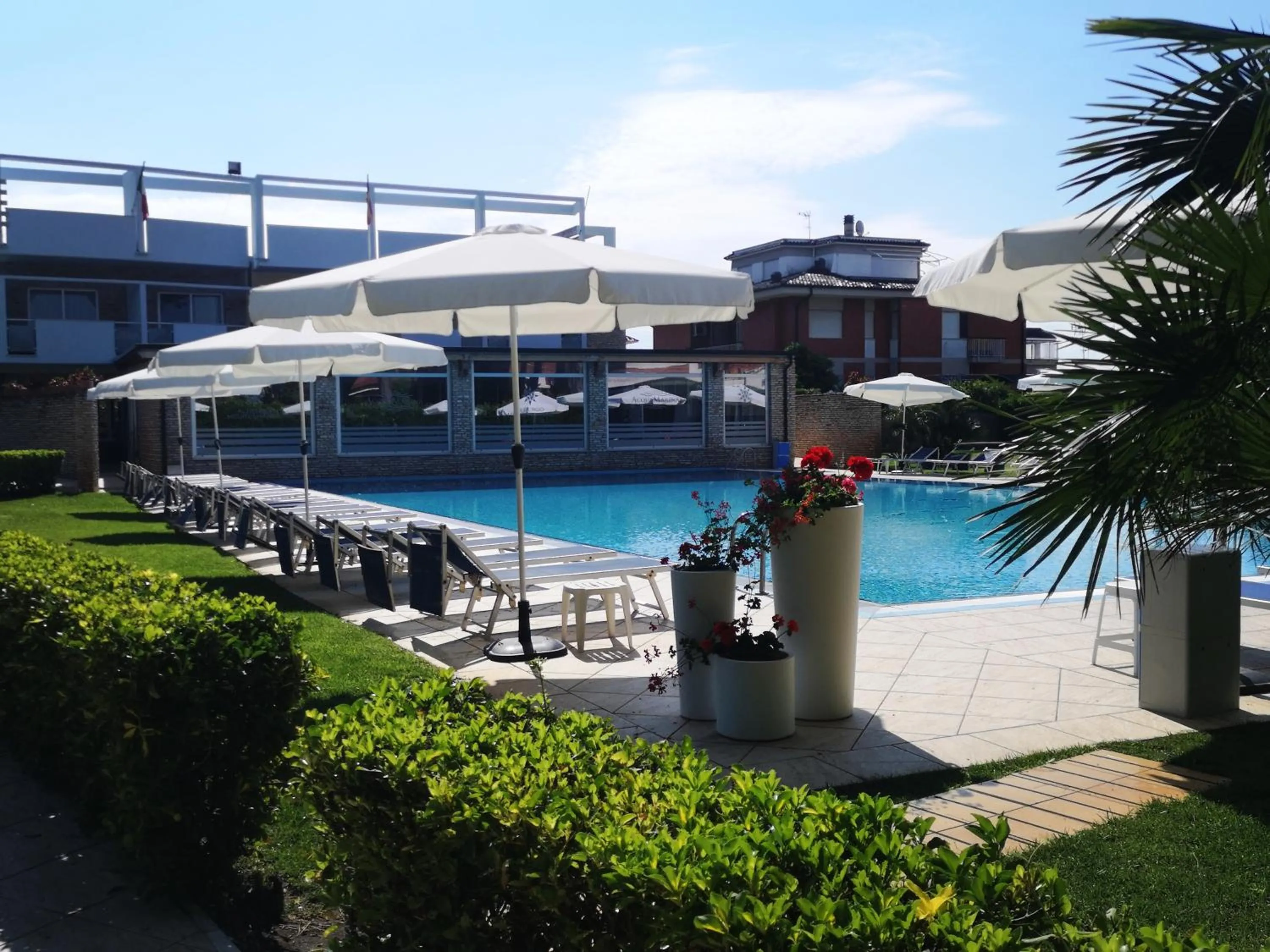 Swimming pool in Albergo Mediterraneo