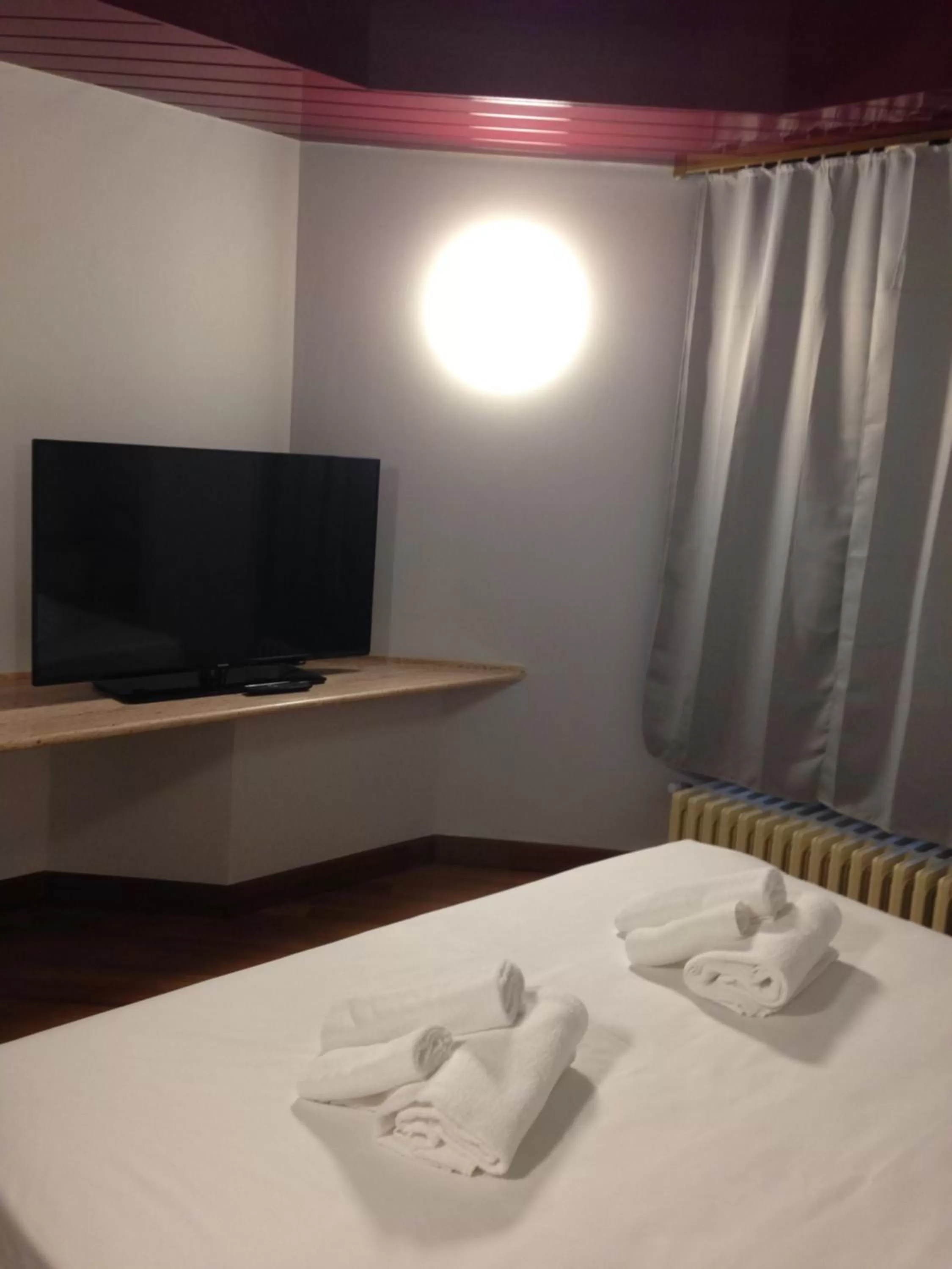 Bed in Albergo San Michele