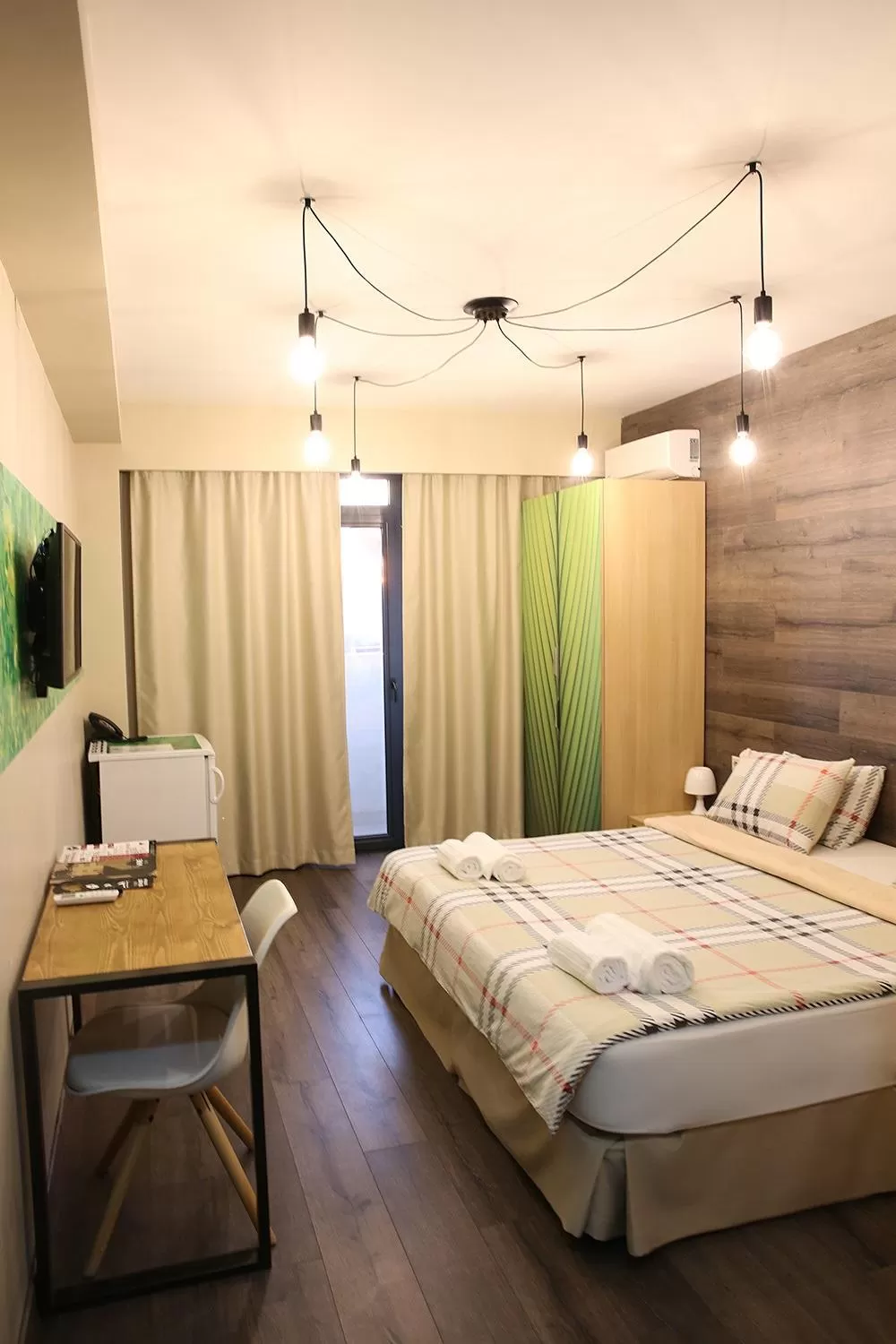 Photo of the whole room, Bed in Wine Hotel Chisinau