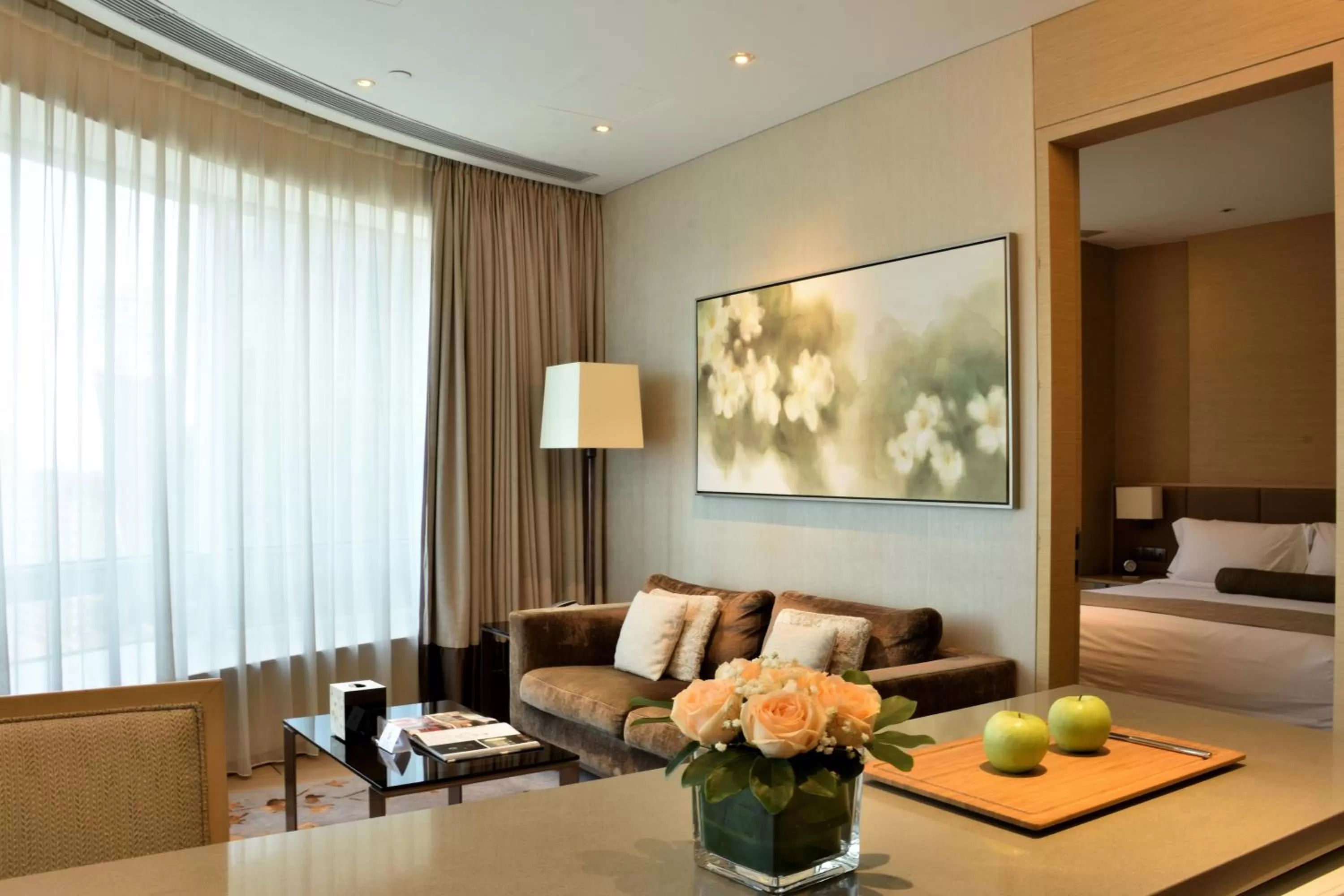 Living room, Bed in Fraser Suites Guangzhou