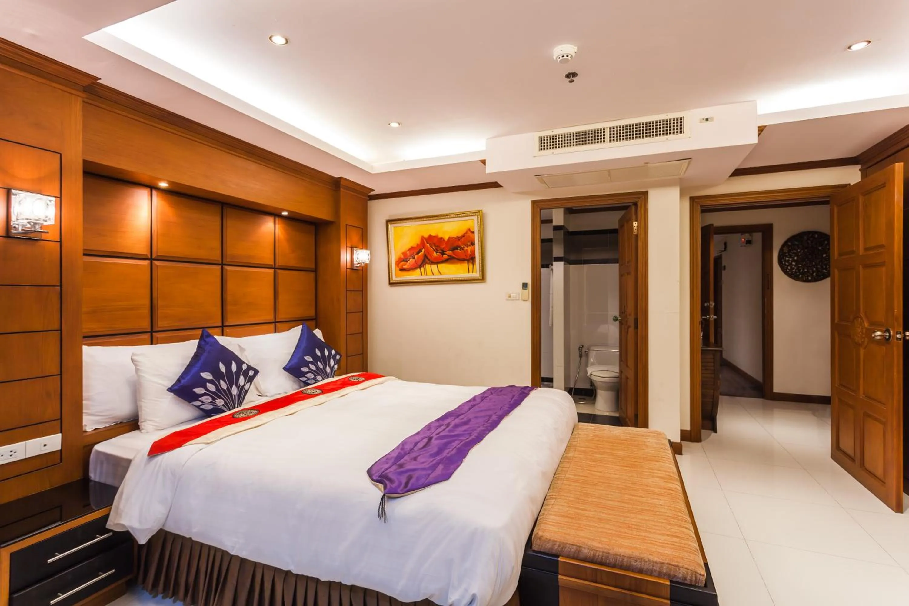 Bed in Tara Court Hotel