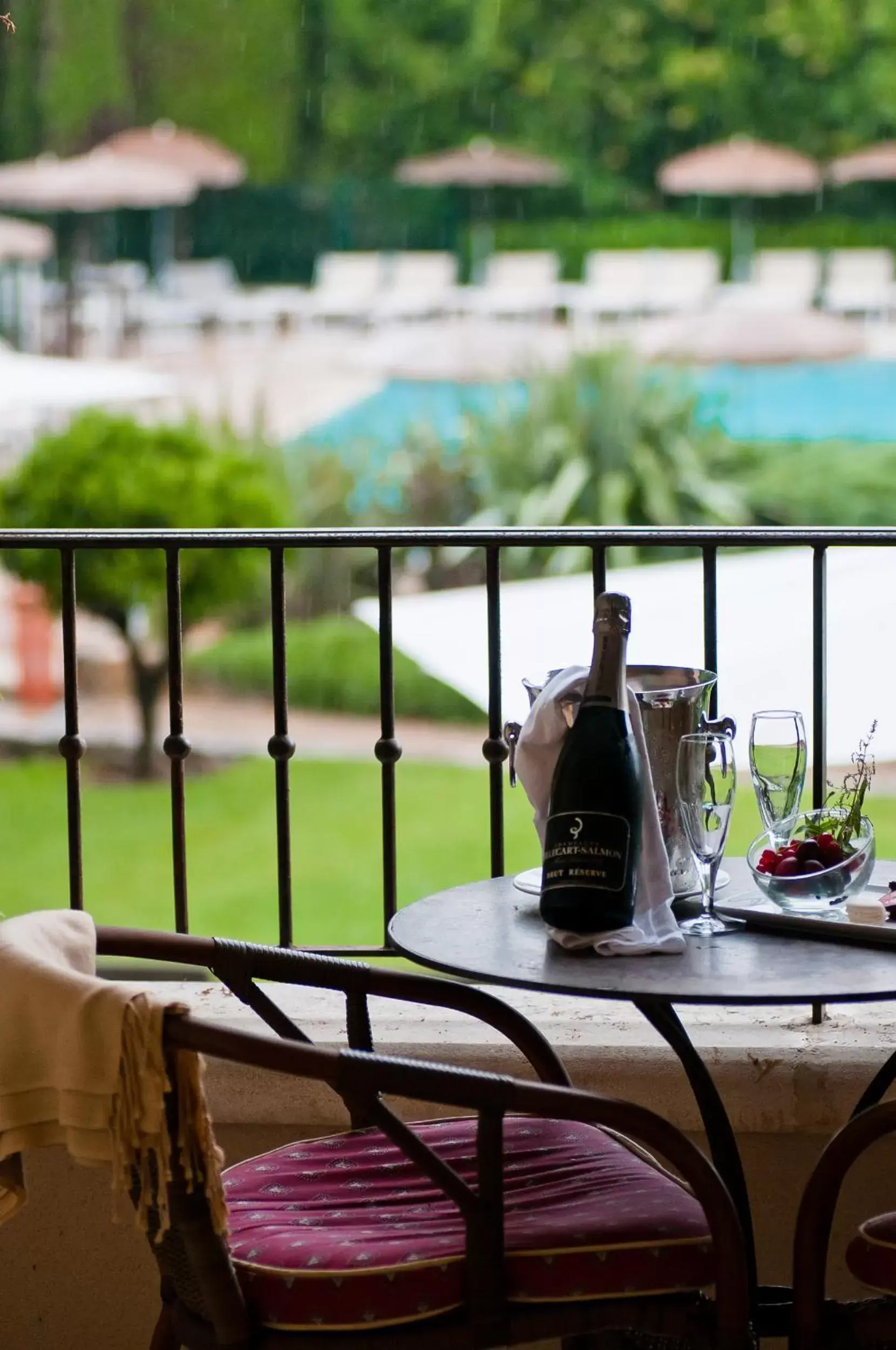 Deluxe Double Room in La Bastide de Mougins, a Tribute Portfolio Hotel Deluxe Double Room in La Bastide de Mougins, a Tribute Portfolio Hotel