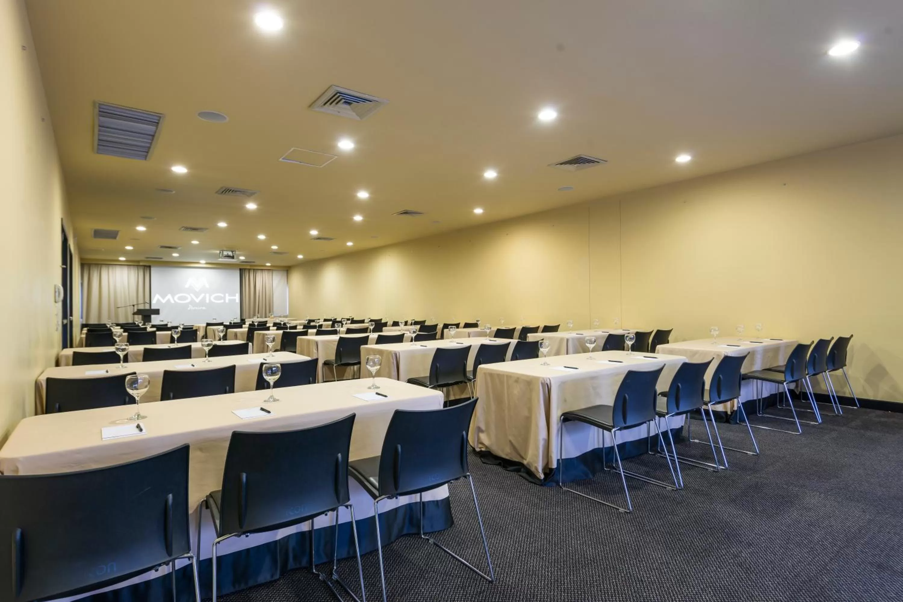 Meeting/conference room in Movich Hotel de Pereira