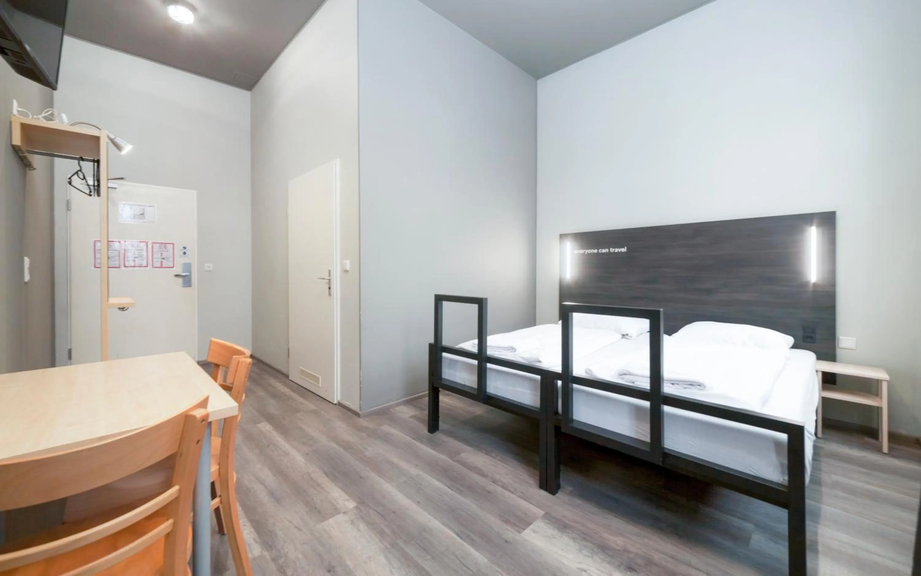 Photo of the whole room, Bed in a&o Wien Stadthalle