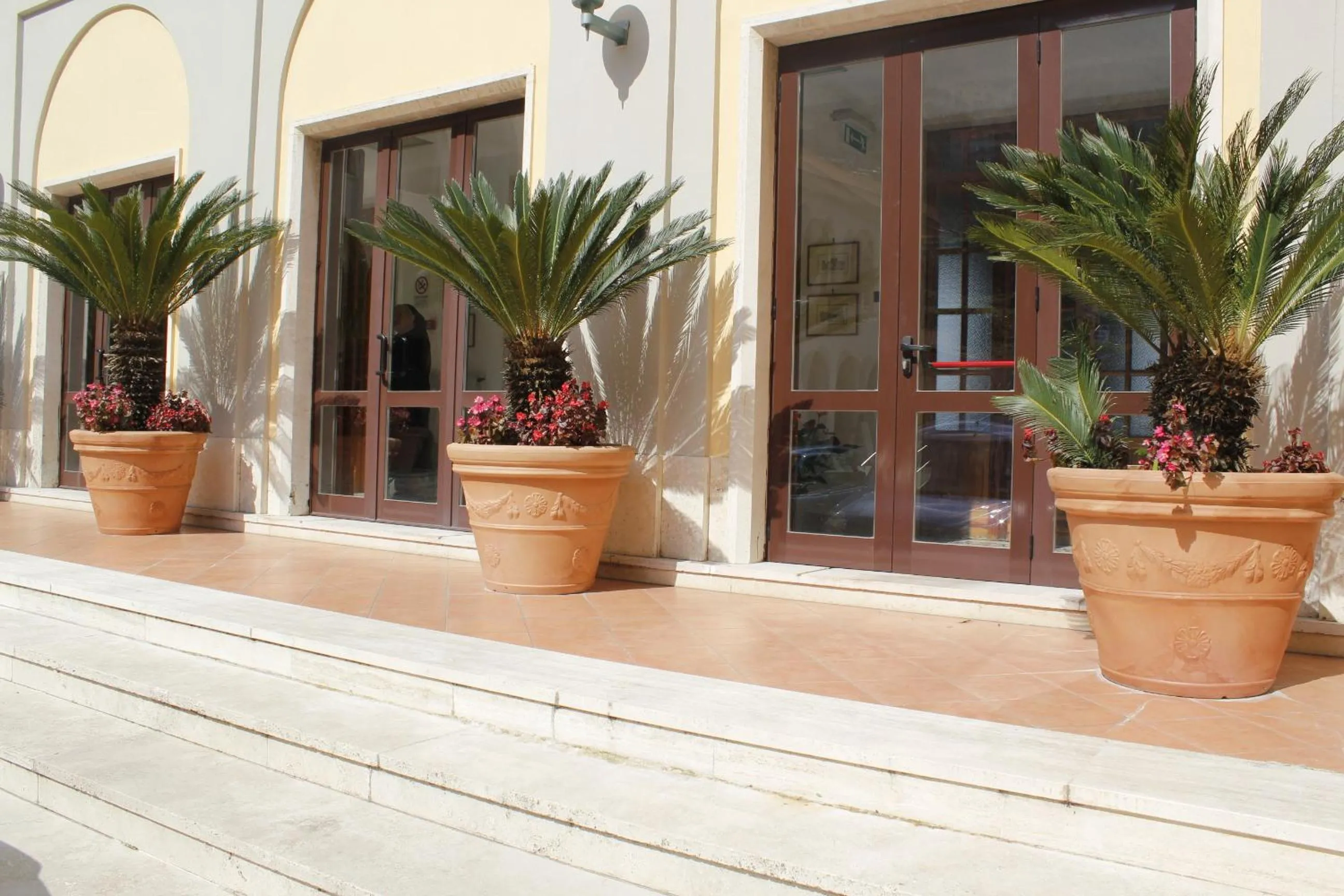 Facade/entrance in Ancelle Sorrento - Casa d'Accoglienza