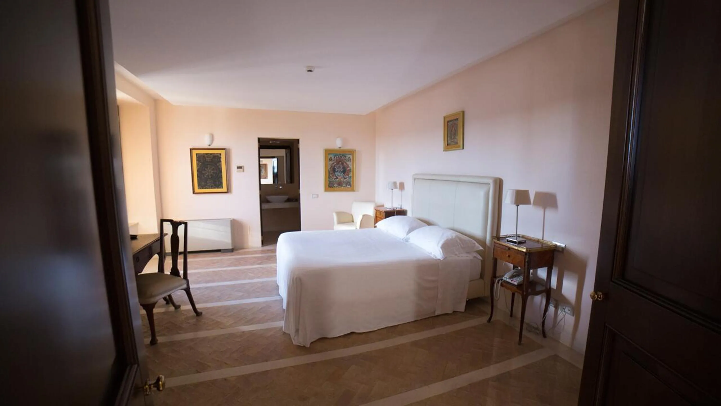 Bed in Palazzo Viceconte