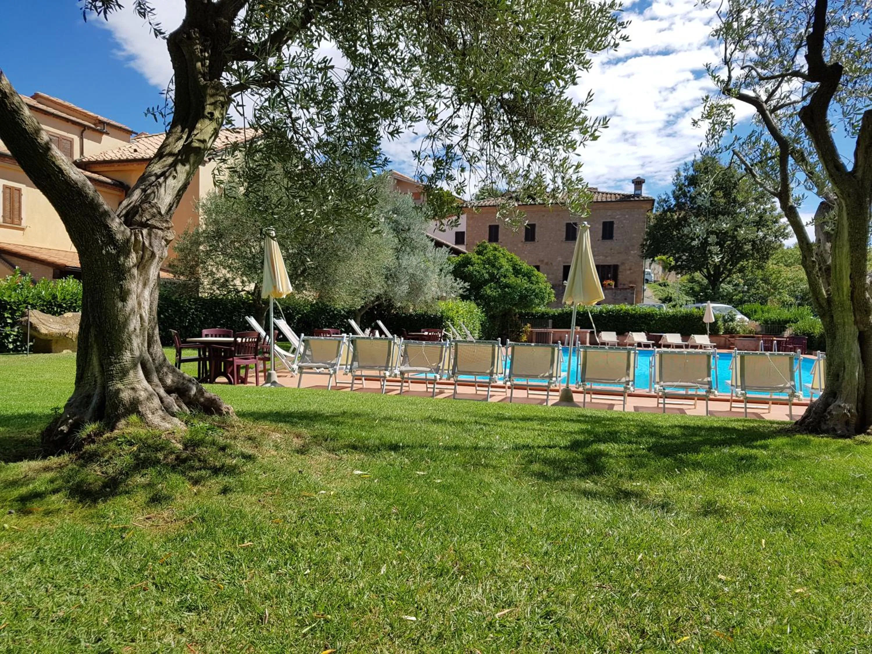 Garden in Villa Nencini