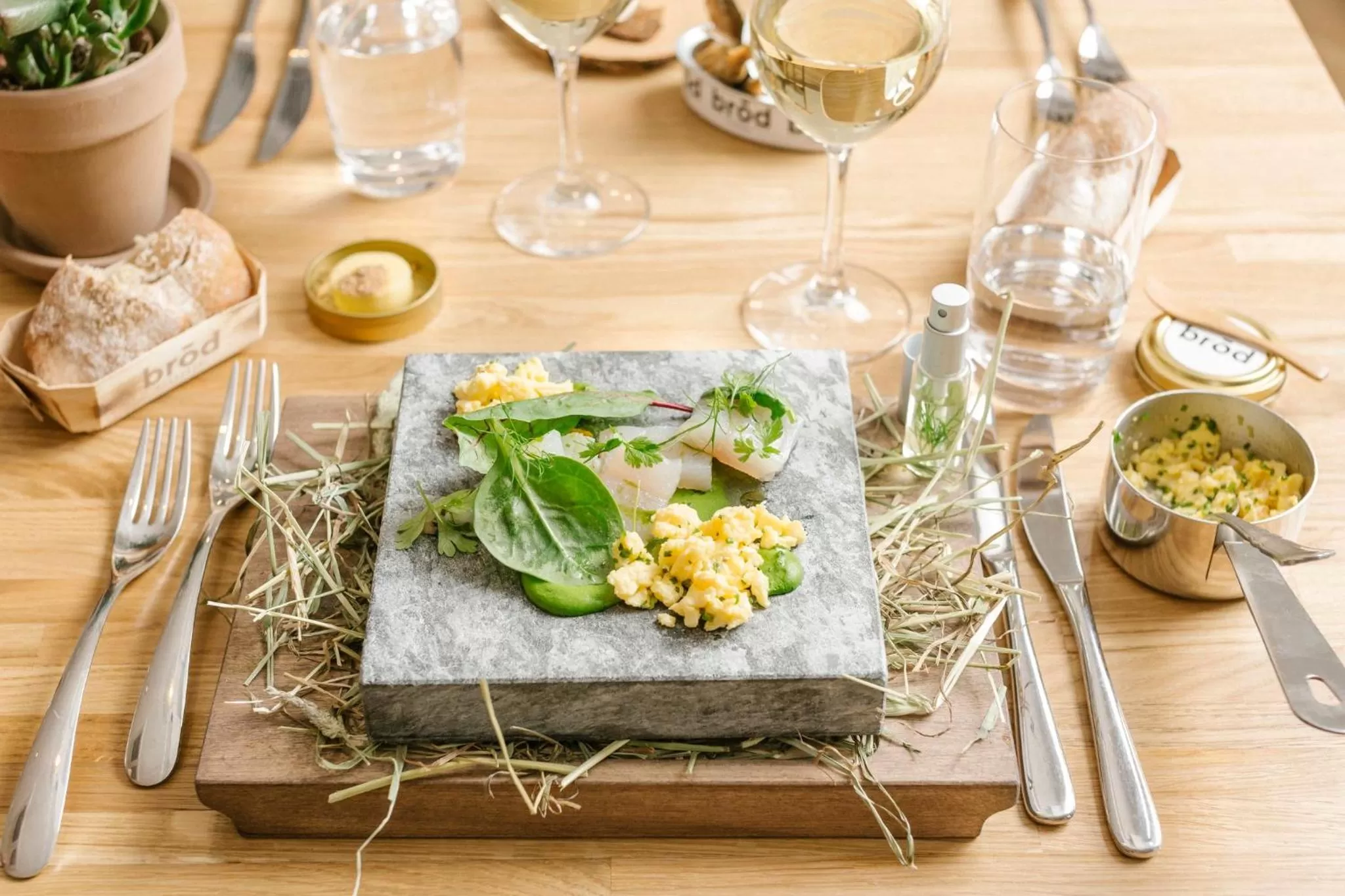 Restaurant/places to eat in Hotel Indigo Helsinki-Boulevard by IHG