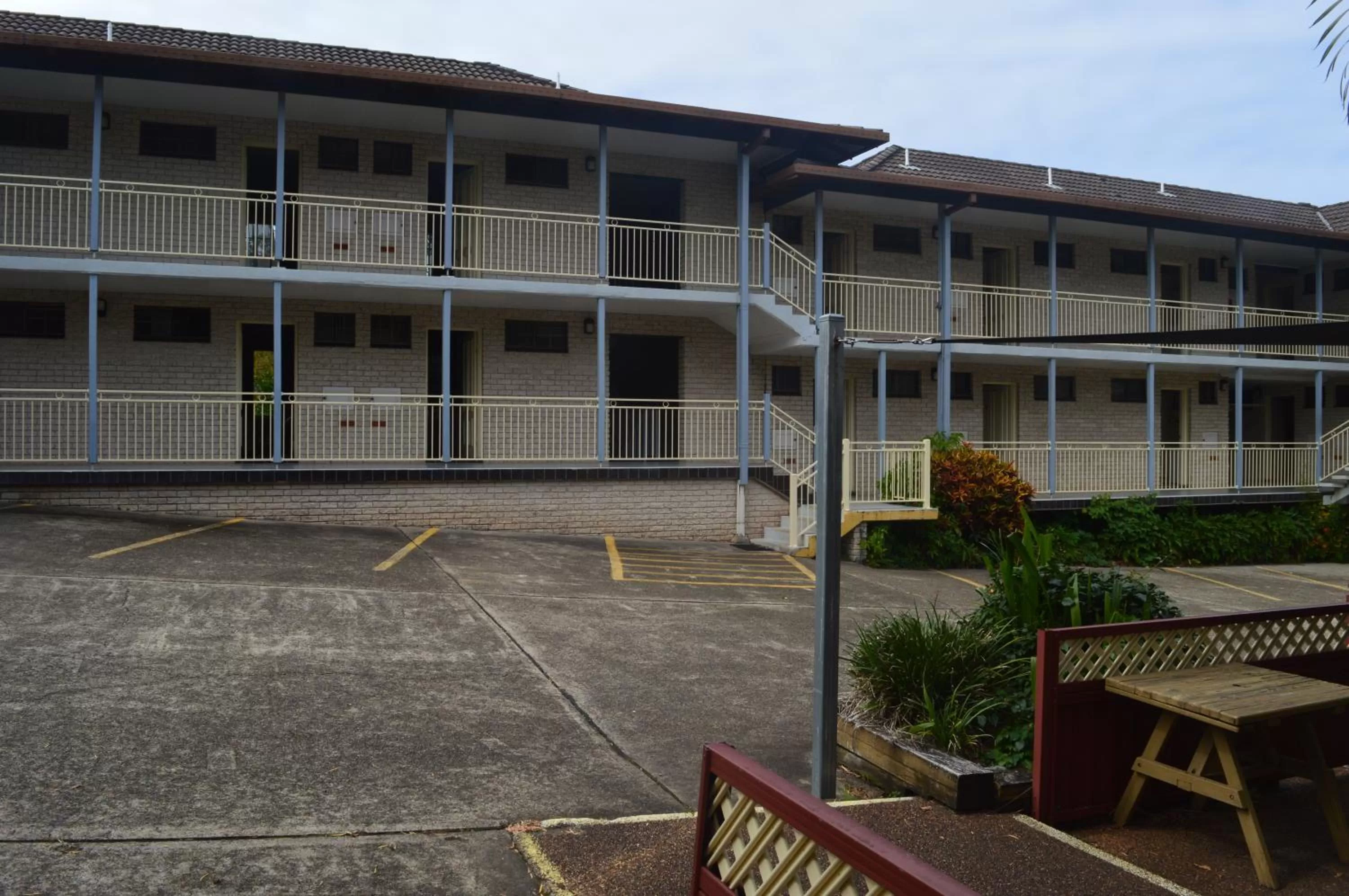 Property building in Excelsior Motor Inn