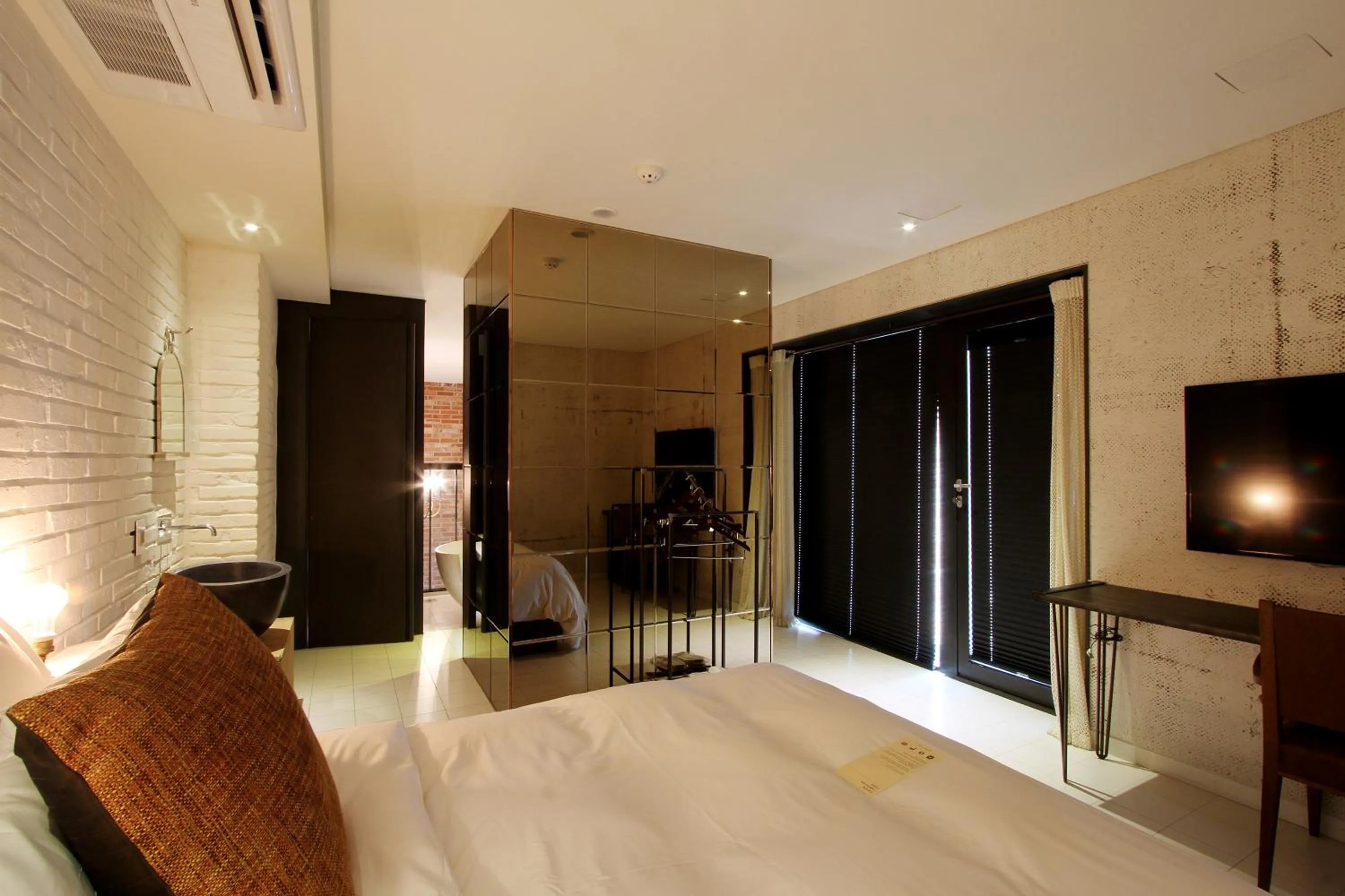 Photo of the whole room, Bed in Boutique Hotel Loft