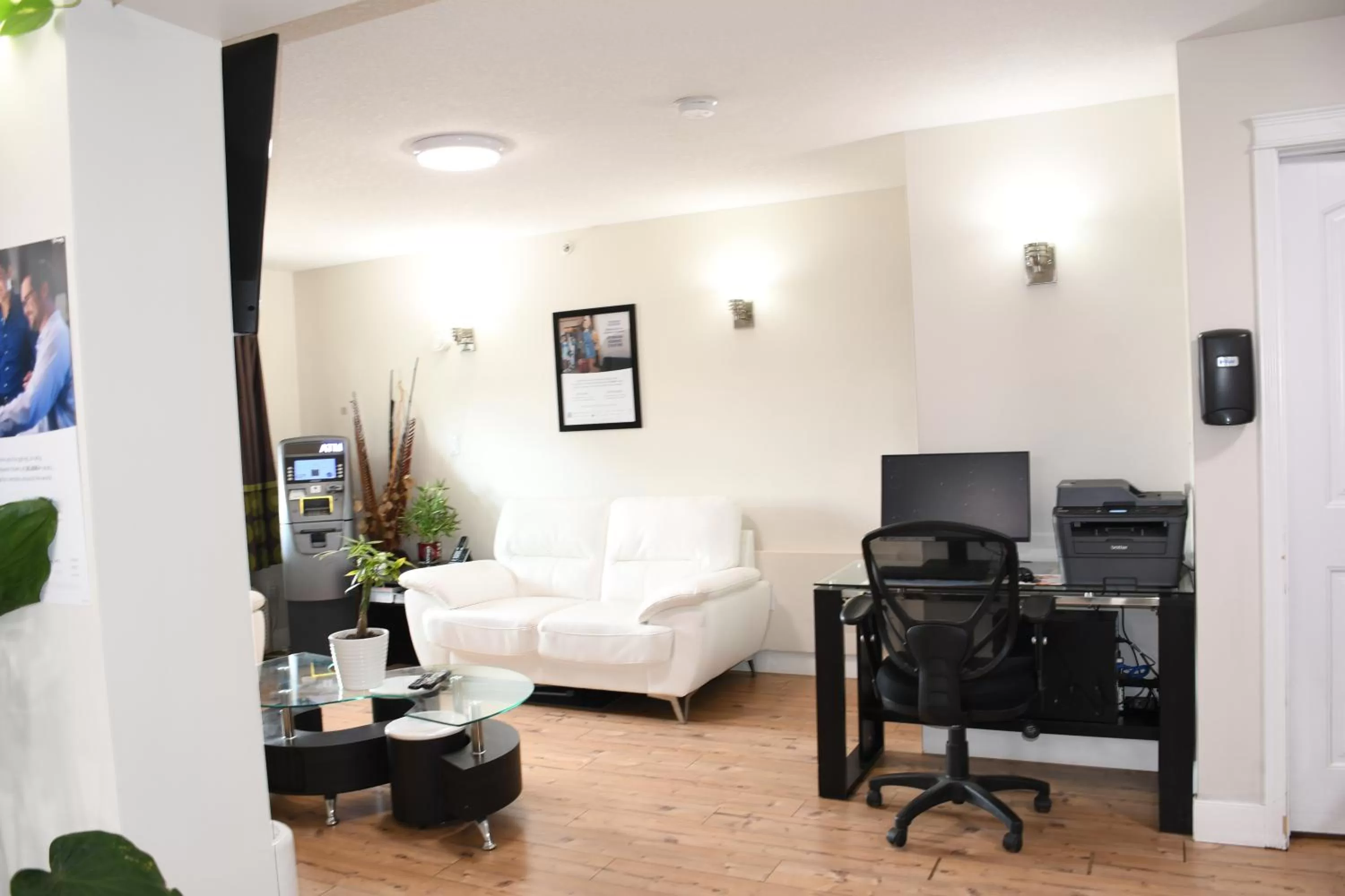 Seating area, Bed in Super 8 by Wyndham Fort McMurray