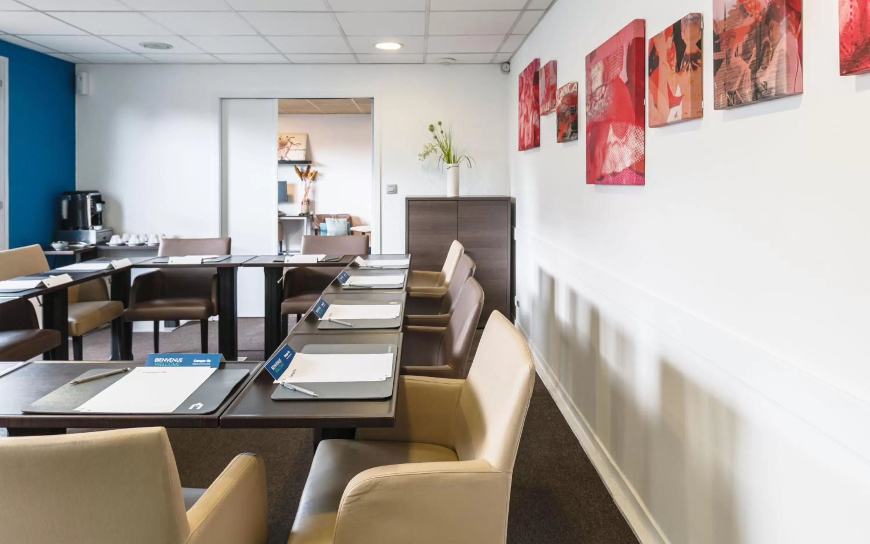 Seating area in Campanile NATURE - Lyon Est Bron Eurexpo