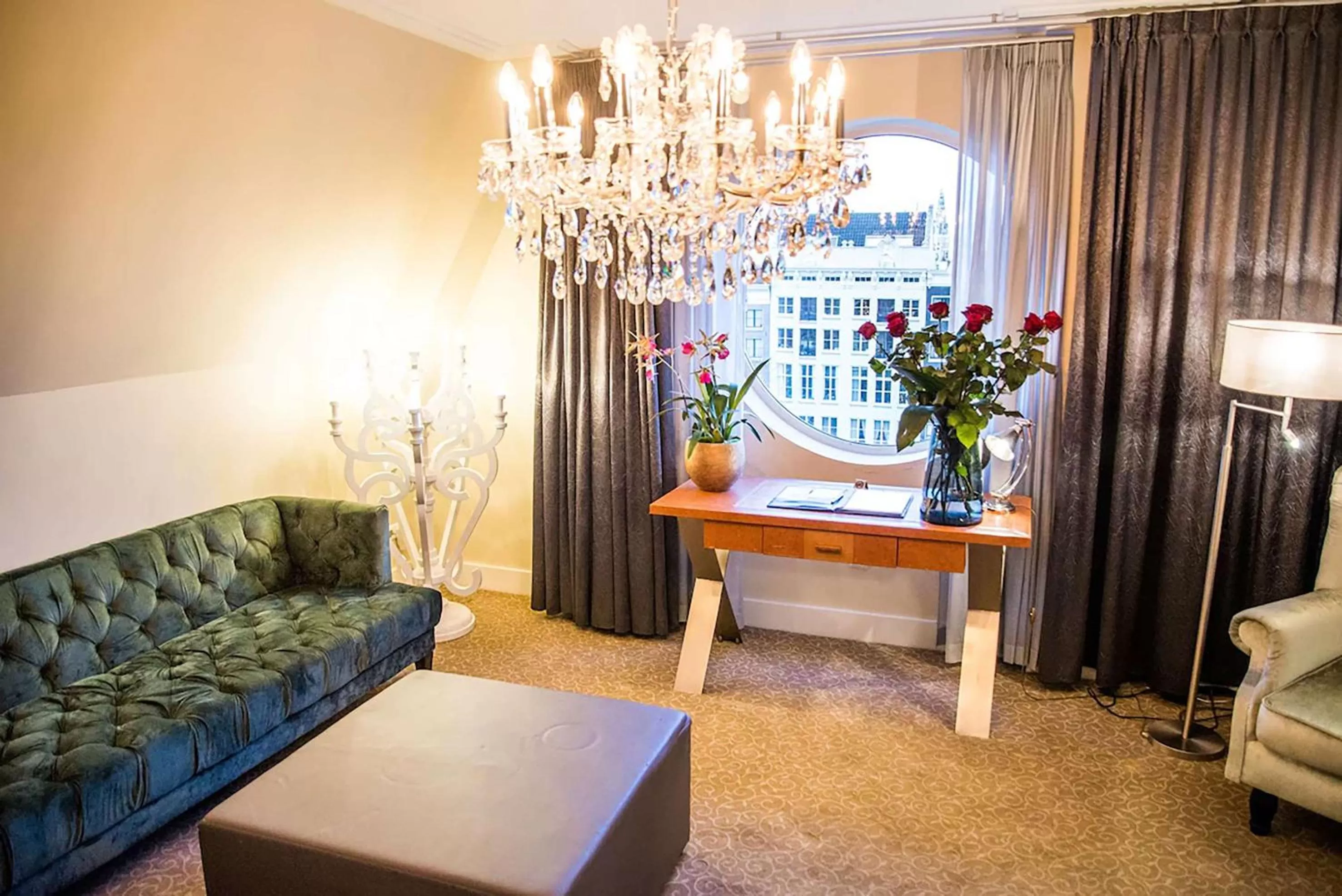 Photo of the whole room, Seating Area in Luxury Suites Amsterdam