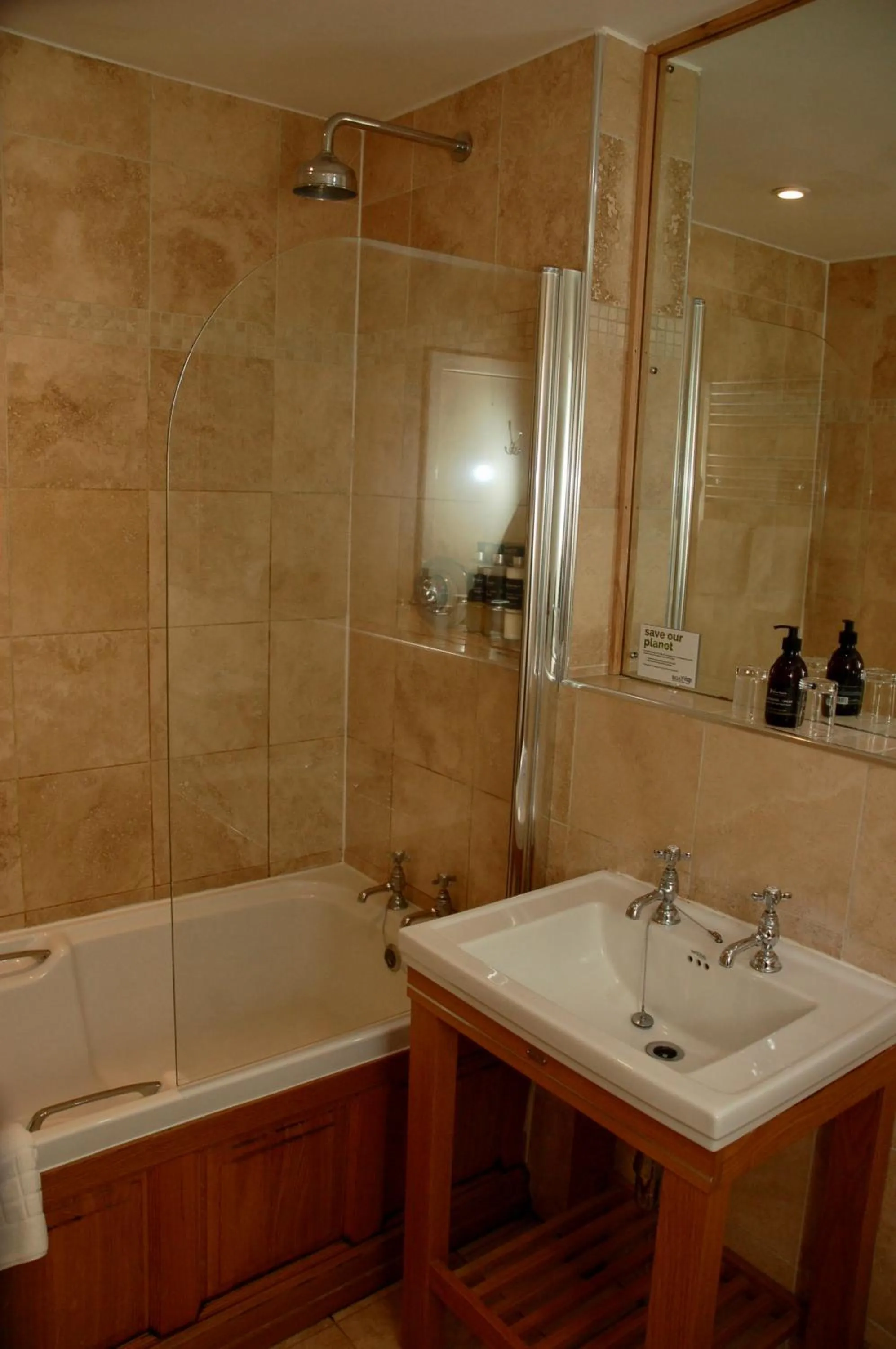 Bathroom in Boat Country Inn and Restaurant