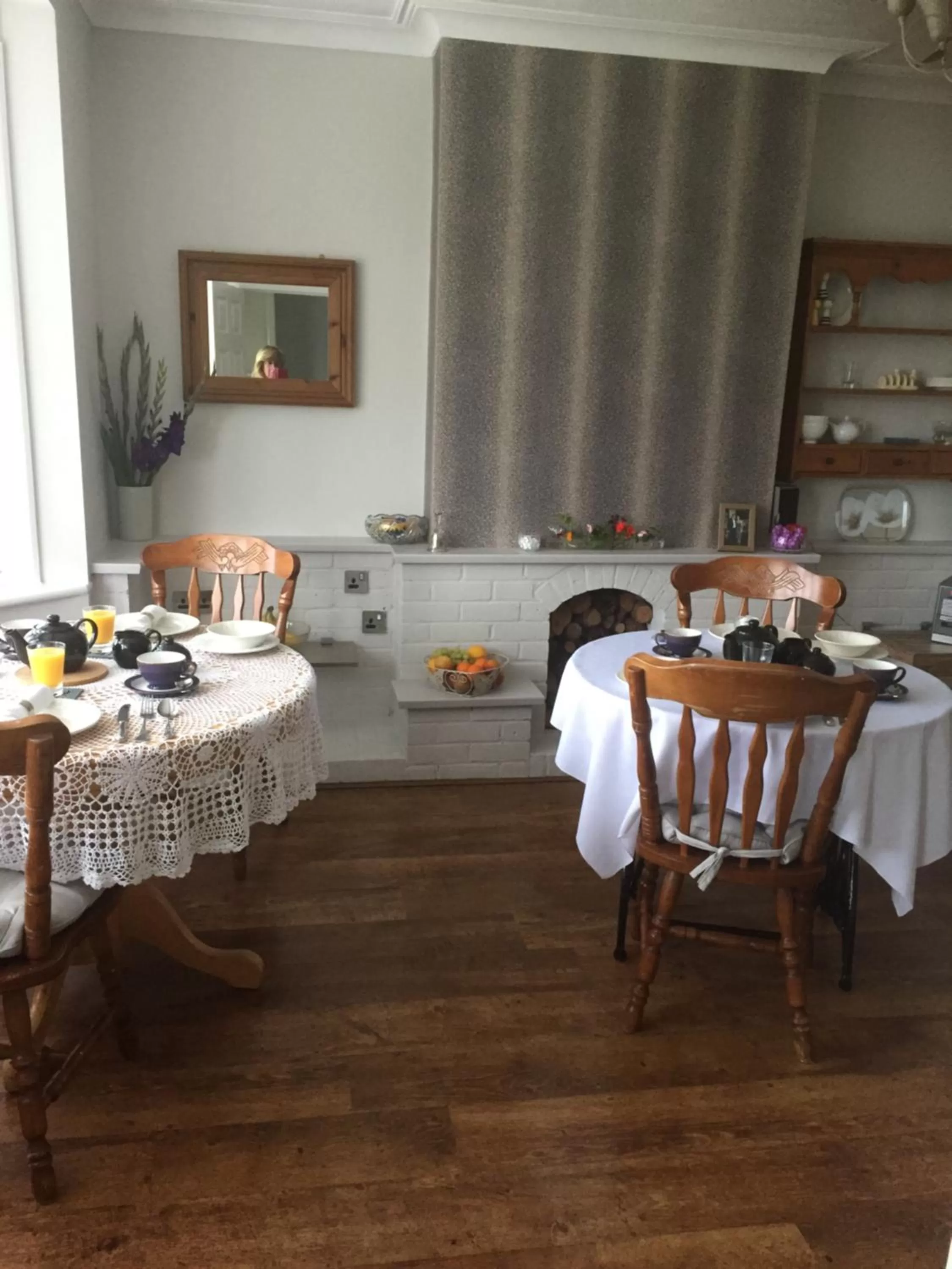 Dining area in Southend Airport Bed & Breakfast