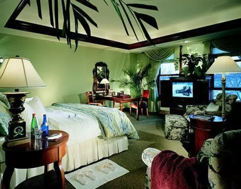 Day, Bed in The Rose Hotel