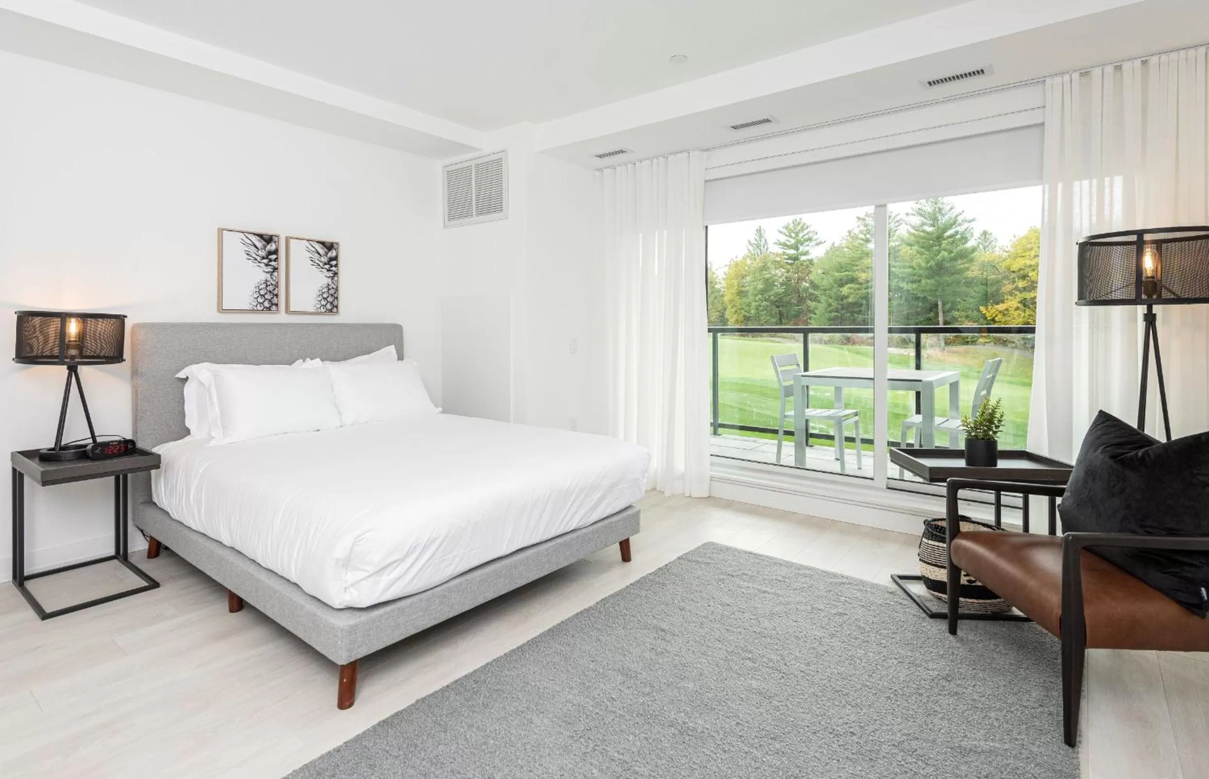 Photo of the whole room, Bed in Muskoka Bay Resort