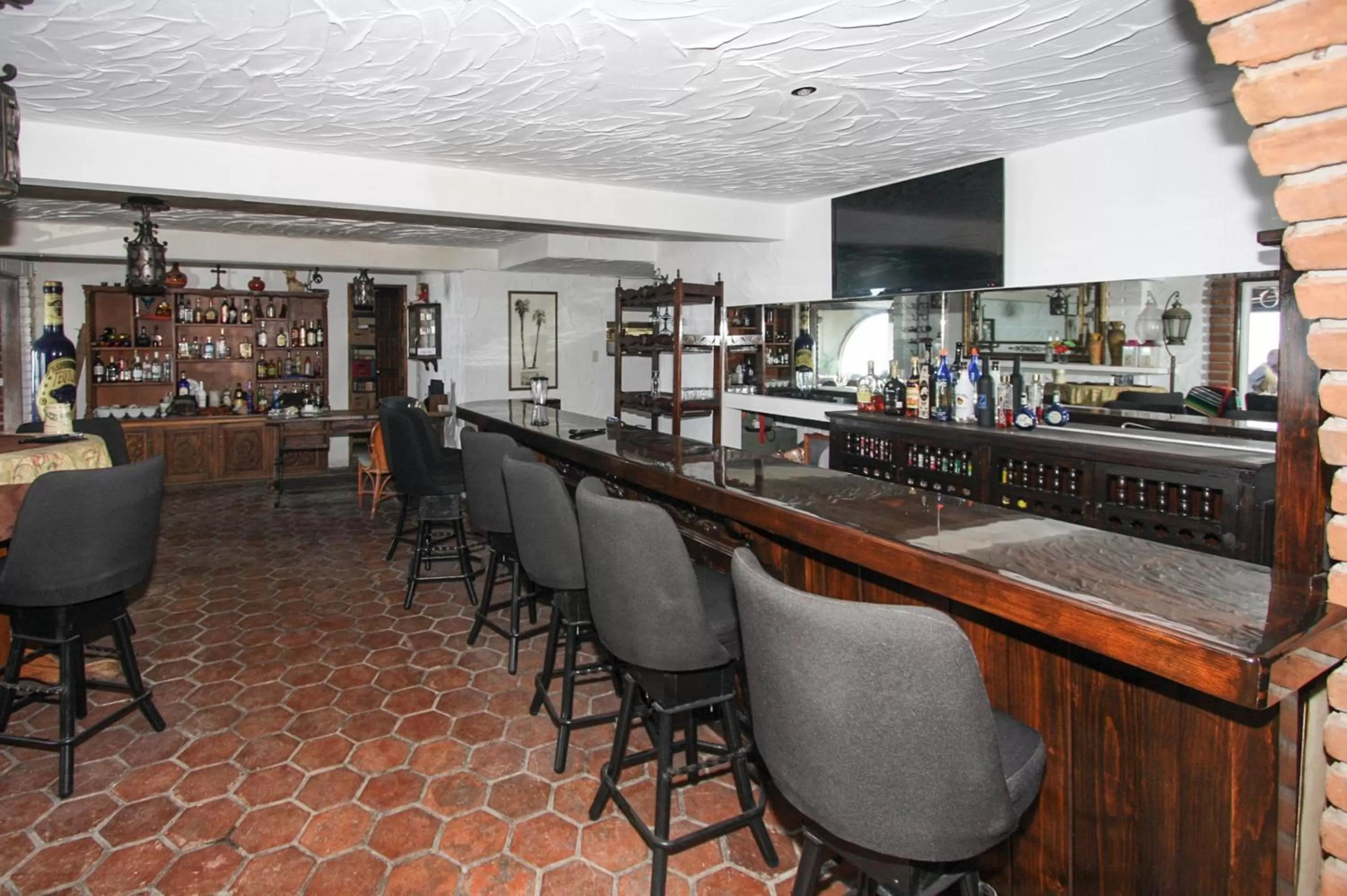 Restaurant/places to eat in Poco Cielo Hotel