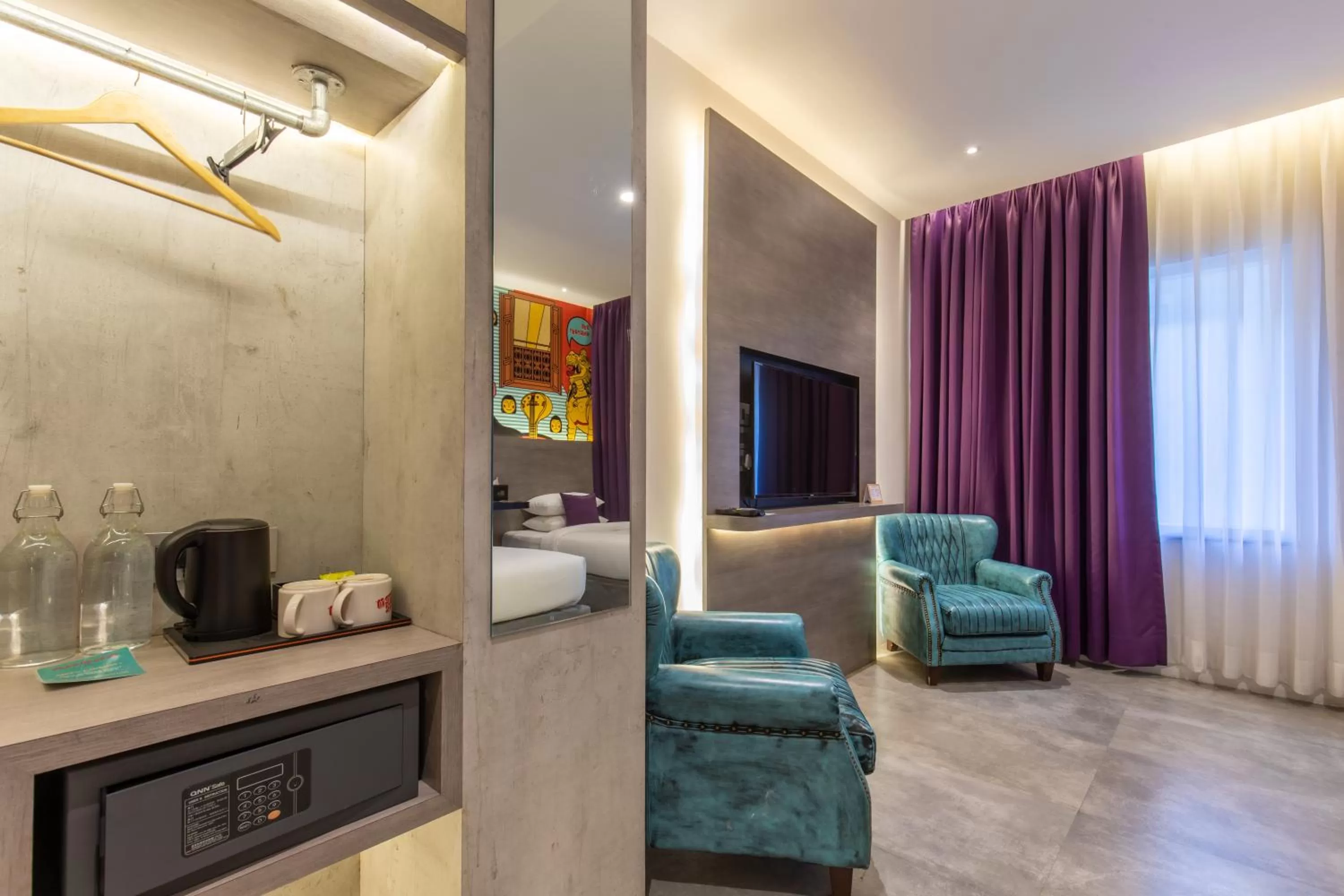 Photo of the whole room in Gaas BaasCo