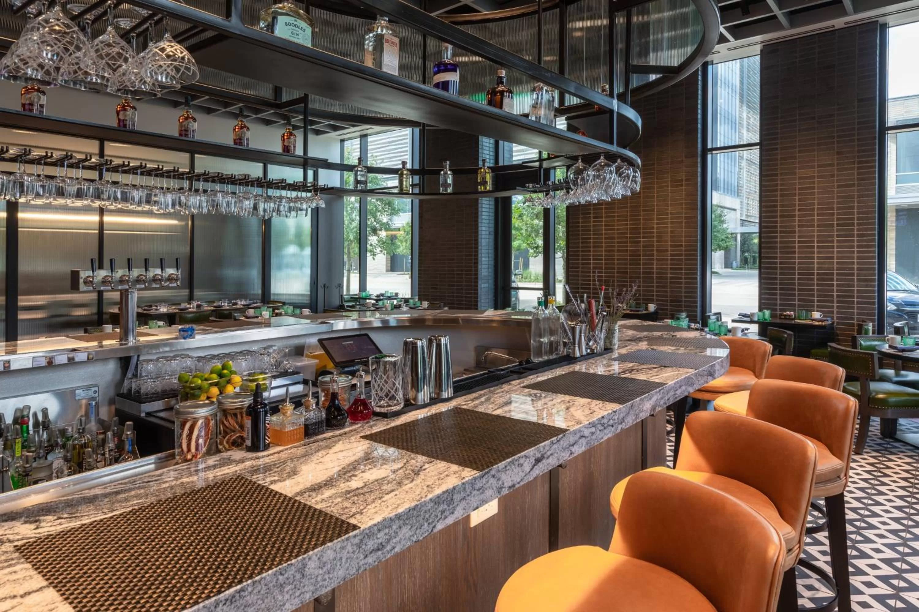Lounge or bar in Houston CityPlace Marriott at Springwoods Village