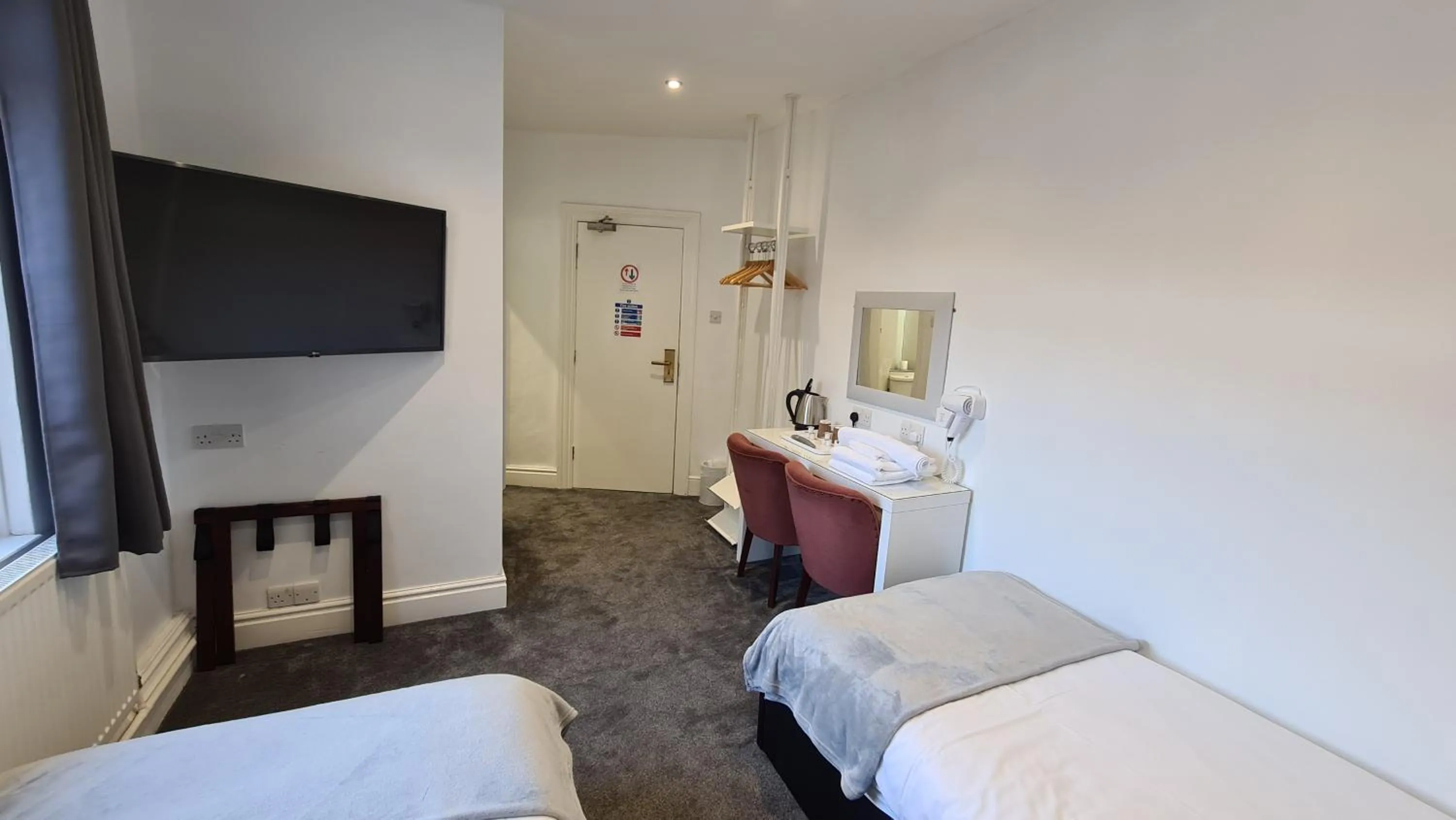 Bed in Y Gwynedd Inn