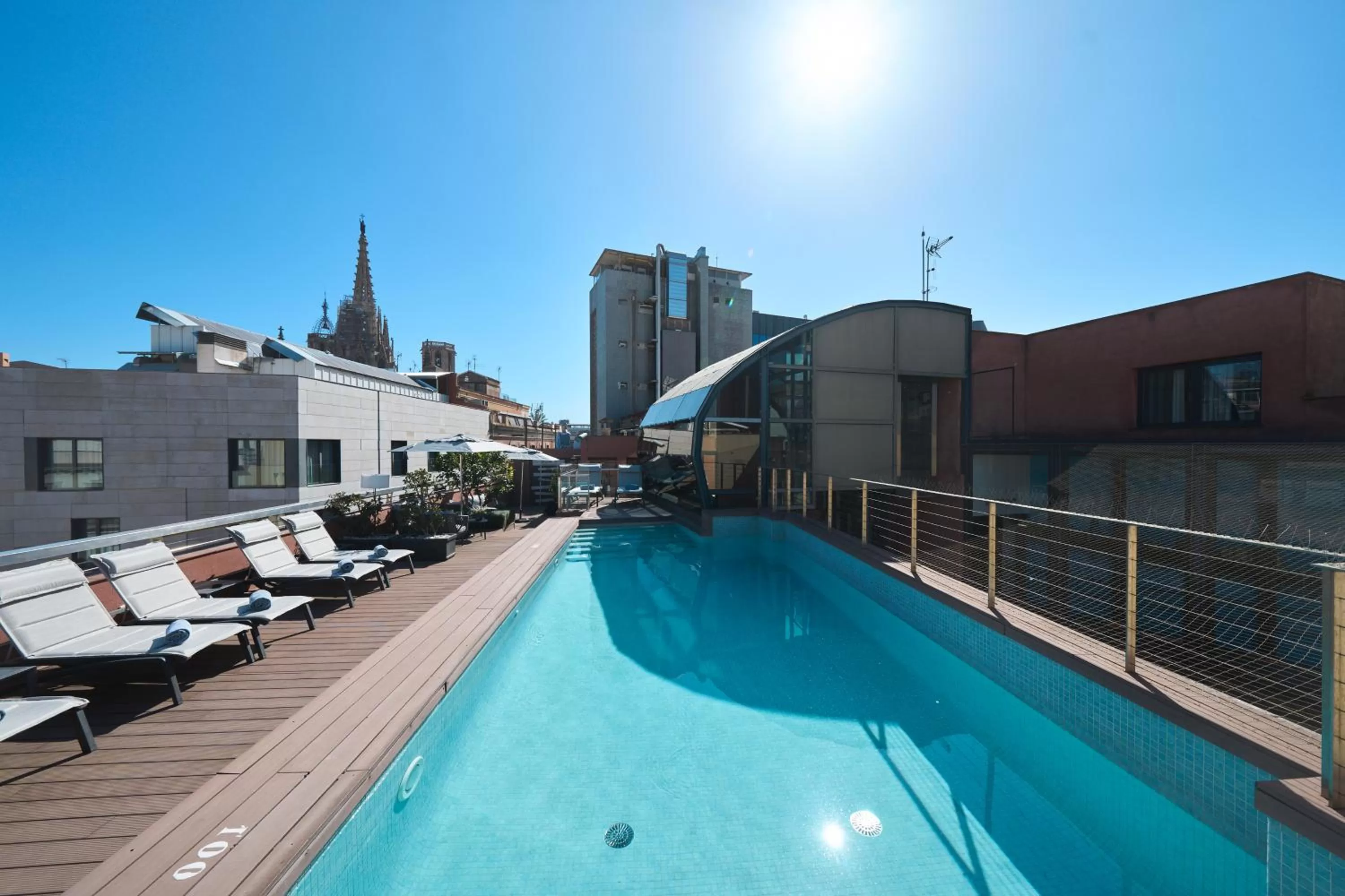 Property building in Catalonia Catedral