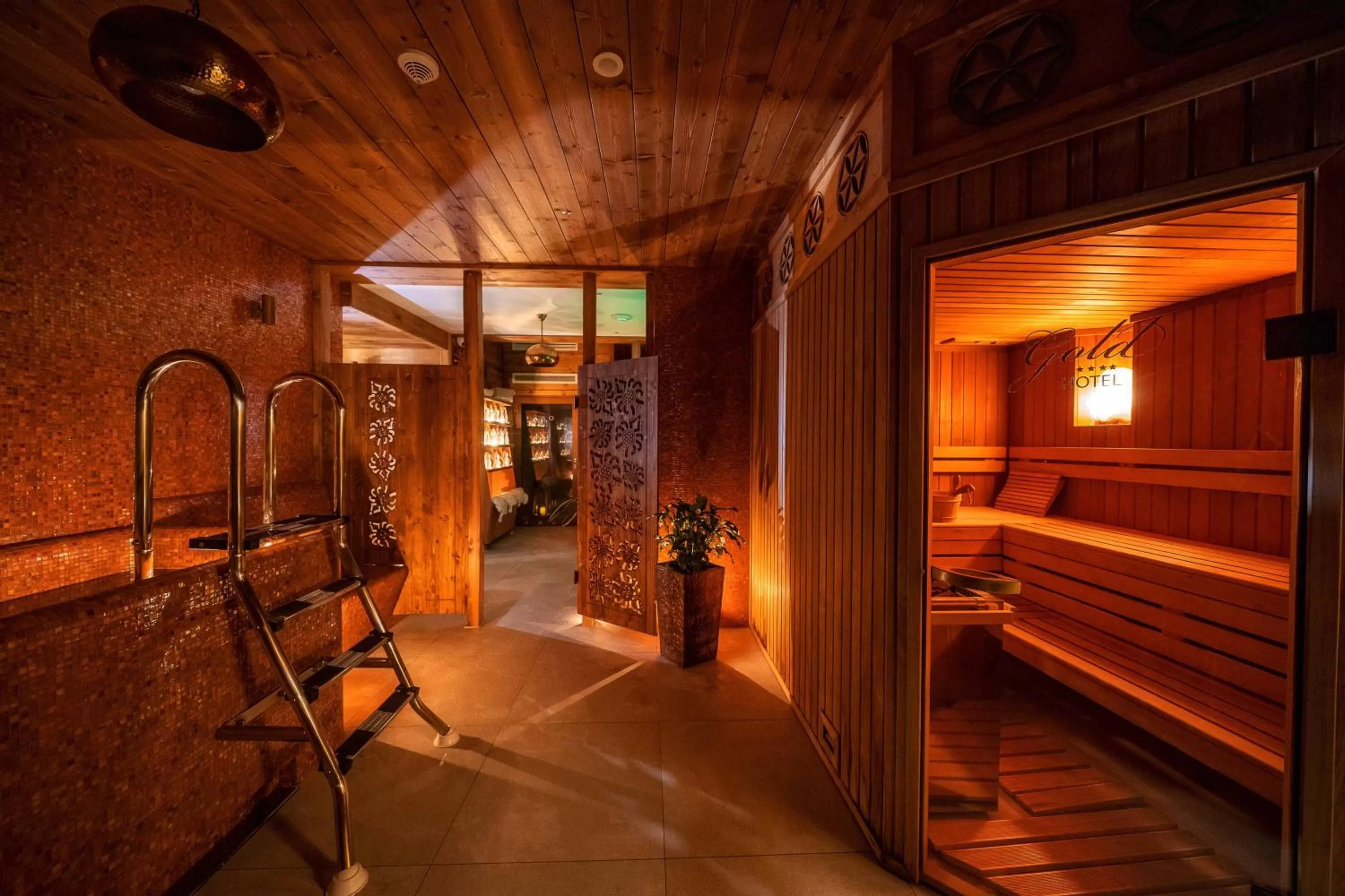 Sauna in Gold Hotel