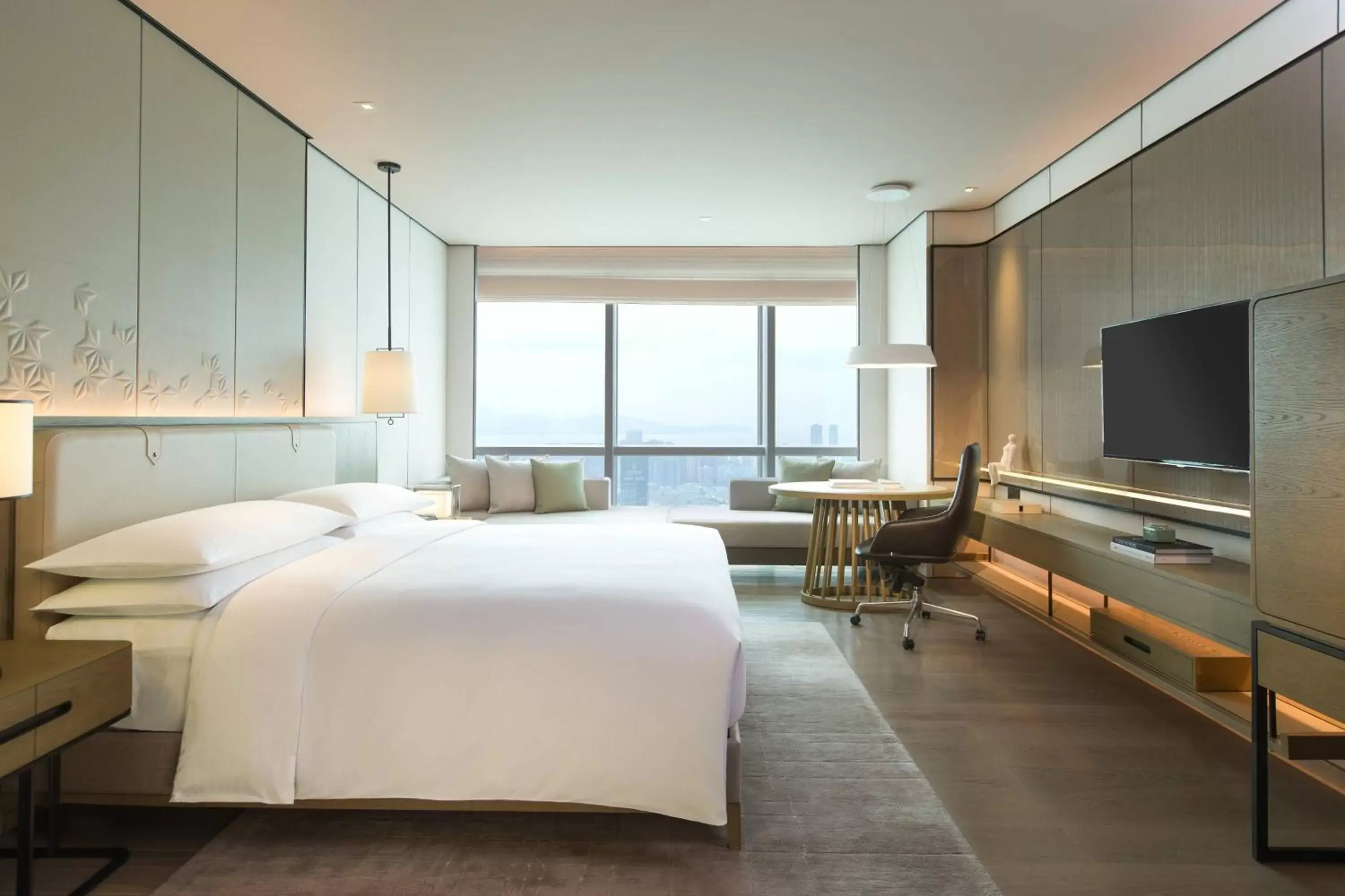 Deluxe Guest room, 1 King in Shenzhen Marriott Hotel Nanshan Deluxe Guest room, 1 King in Shenzhen Marriott Hotel Nanshan