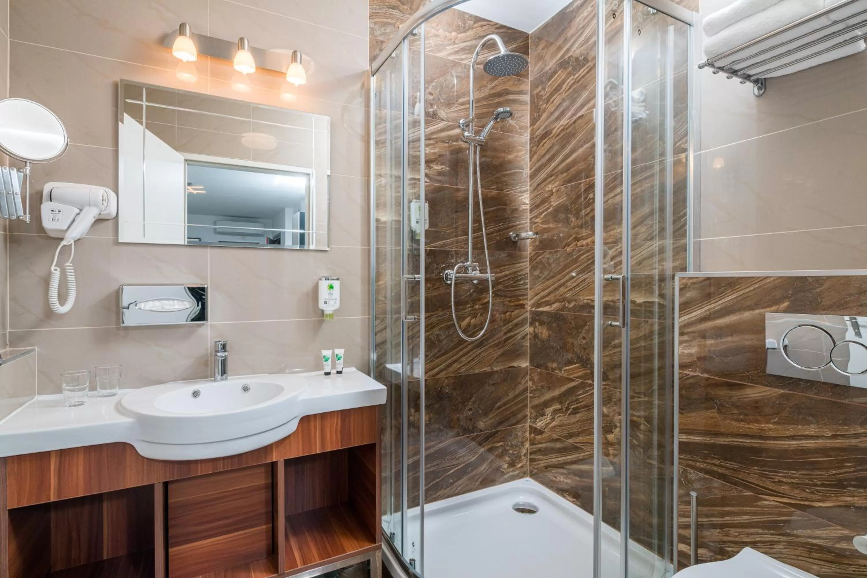 Bathroom in Best Western Plus Celebrity Suites