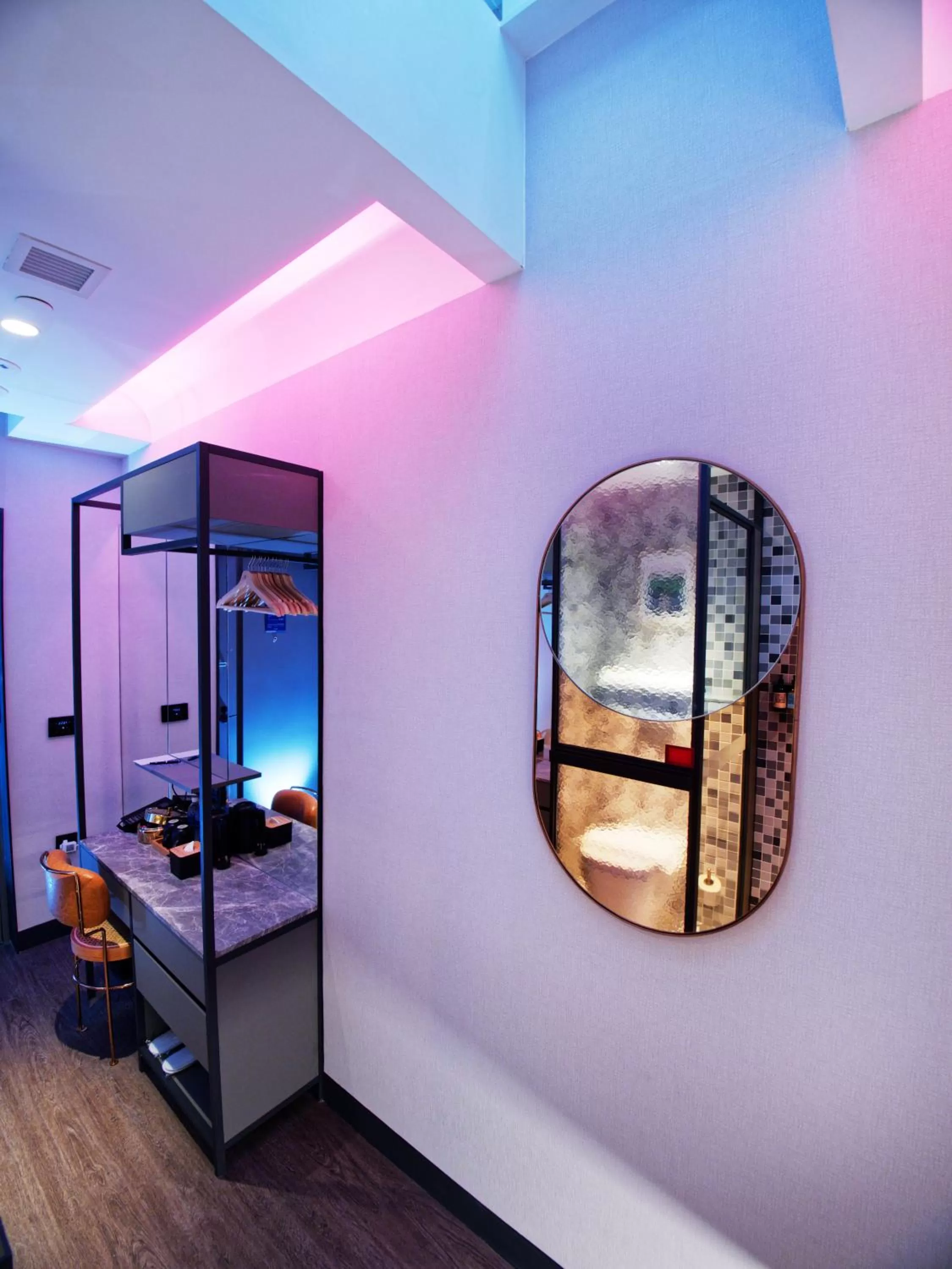 Decorative detail in Hotel Soloha at Chinatown