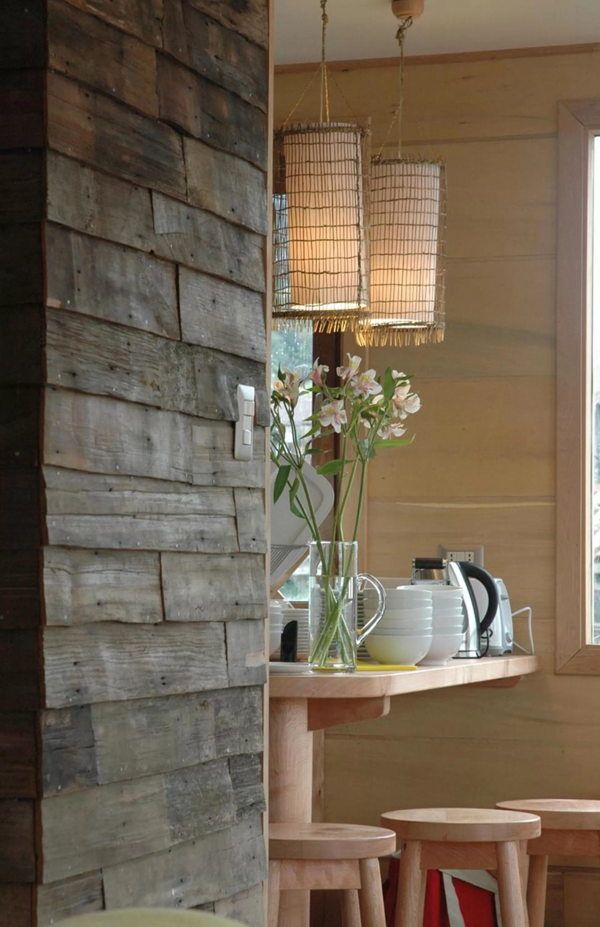 Communal kitchen in Palafito 1326 Hotel Boutique Chiloé