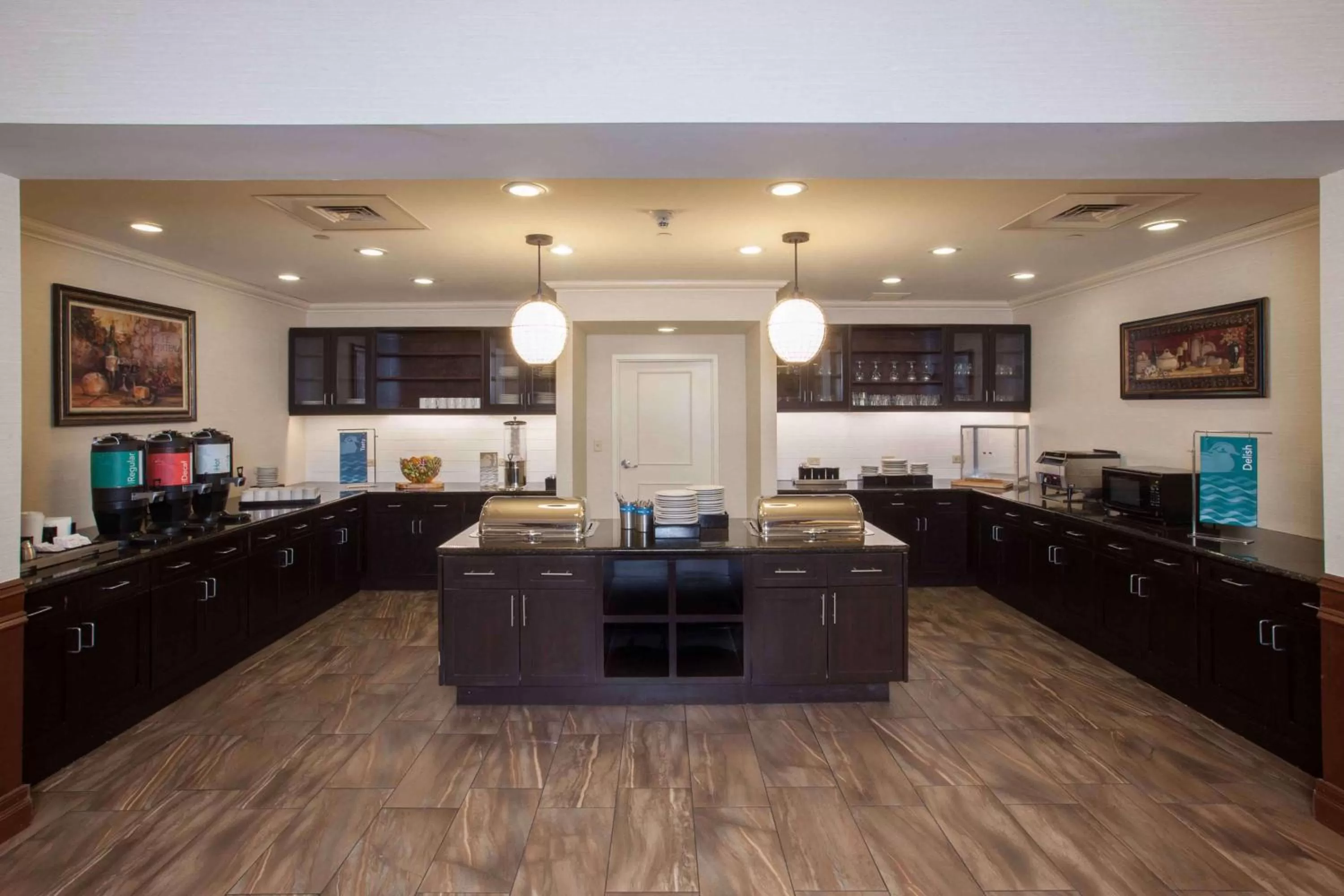 Dining area in Homewood Suites by Hilton San Antonio North