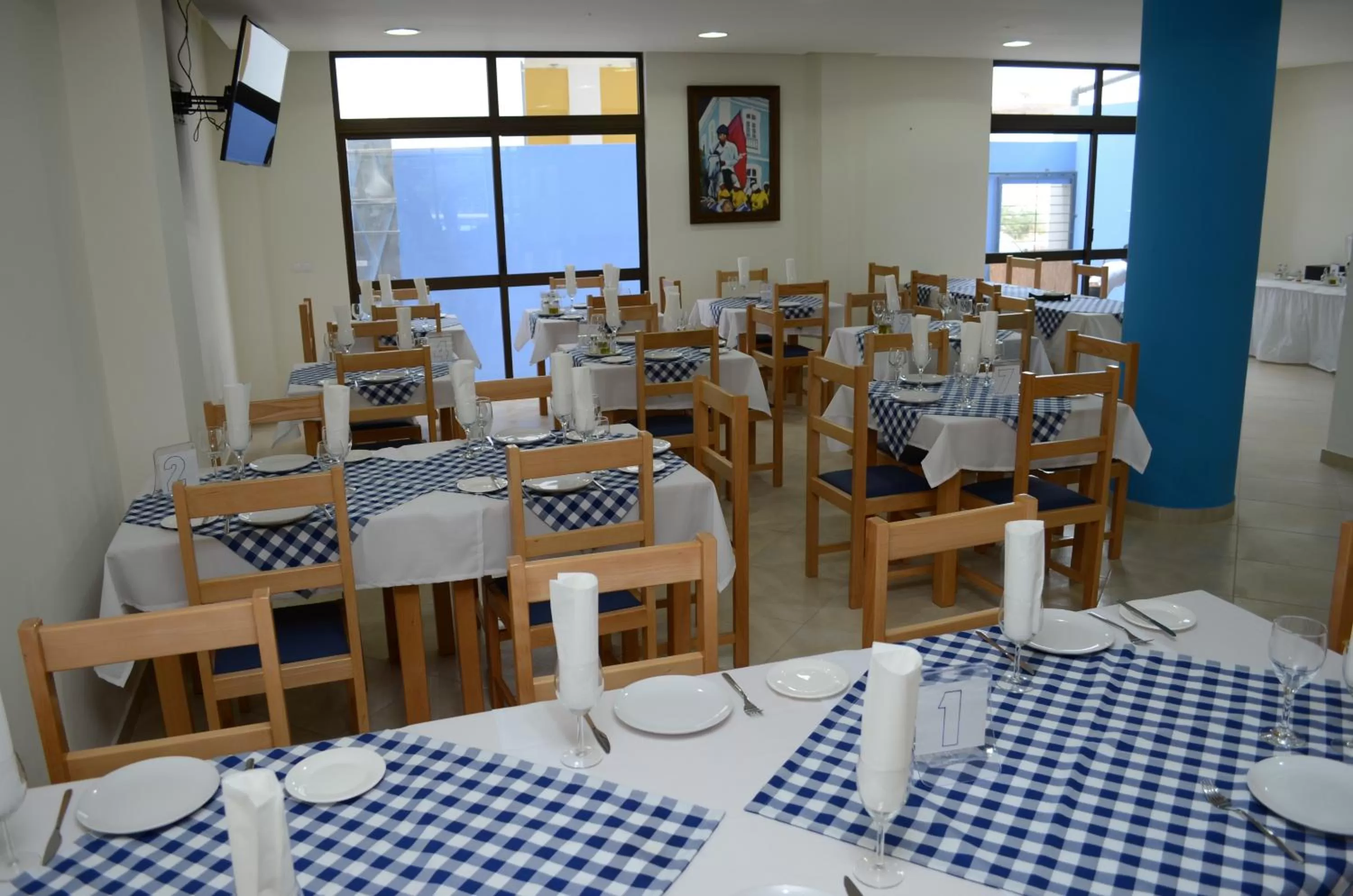 Restaurant/places to eat in LT Aparthotel