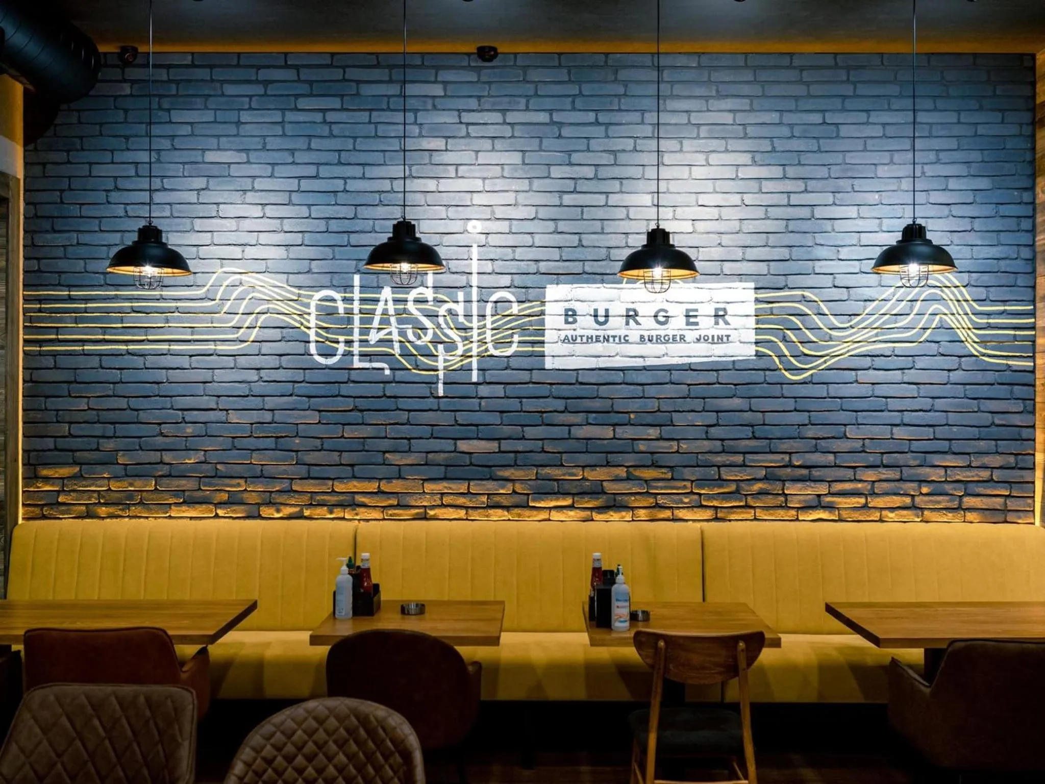 Restaurant/places to eat in Diamond Hotel Yerevan