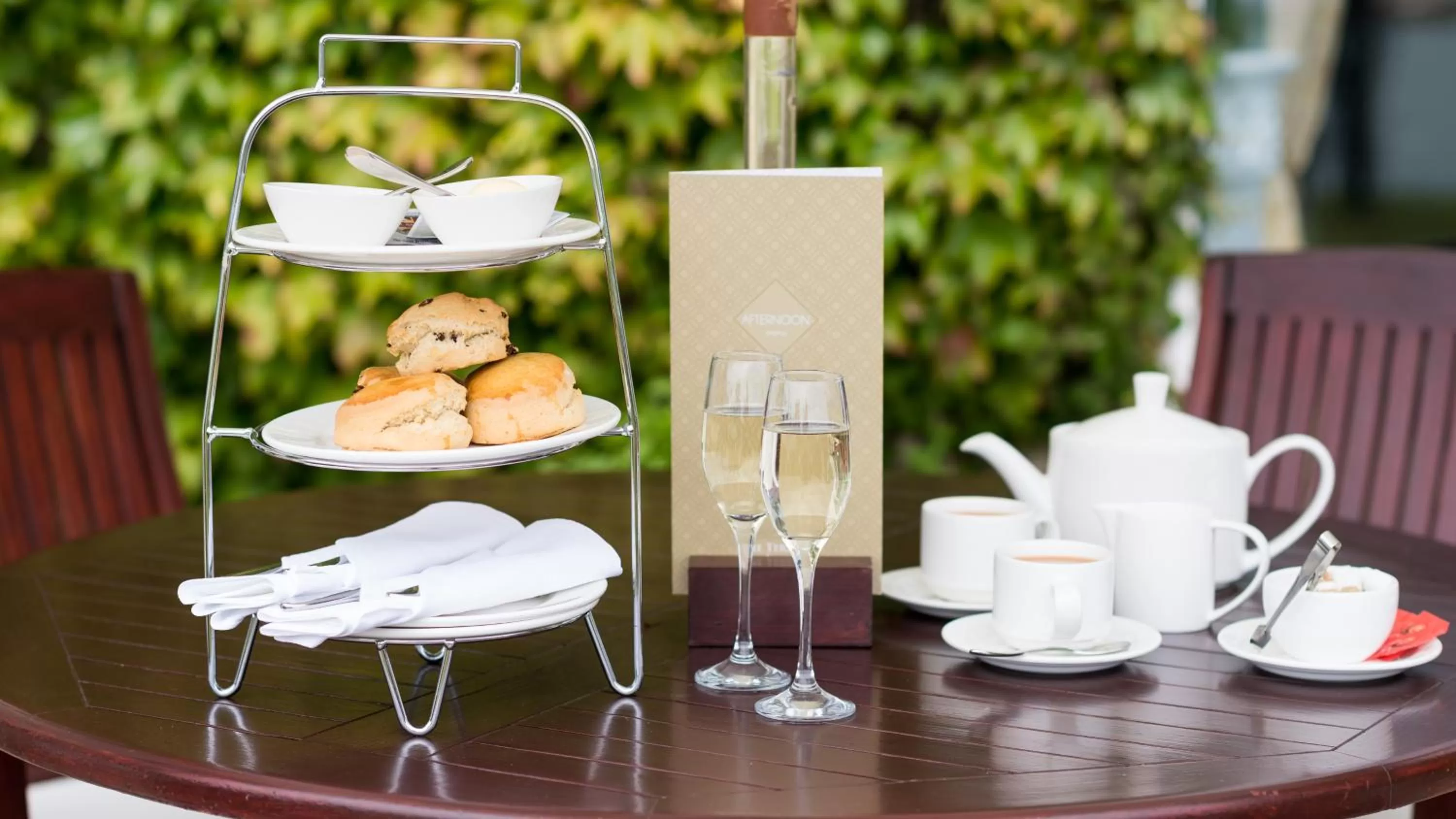 Food and drinks in The Carlyon Bay Hotel and Spa