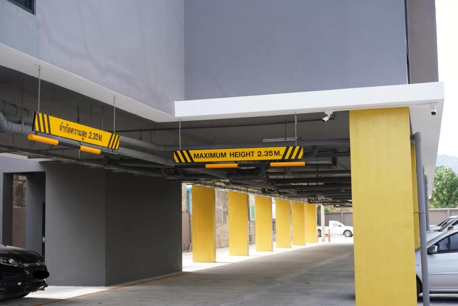 Parking in S3 Huahin Hotel