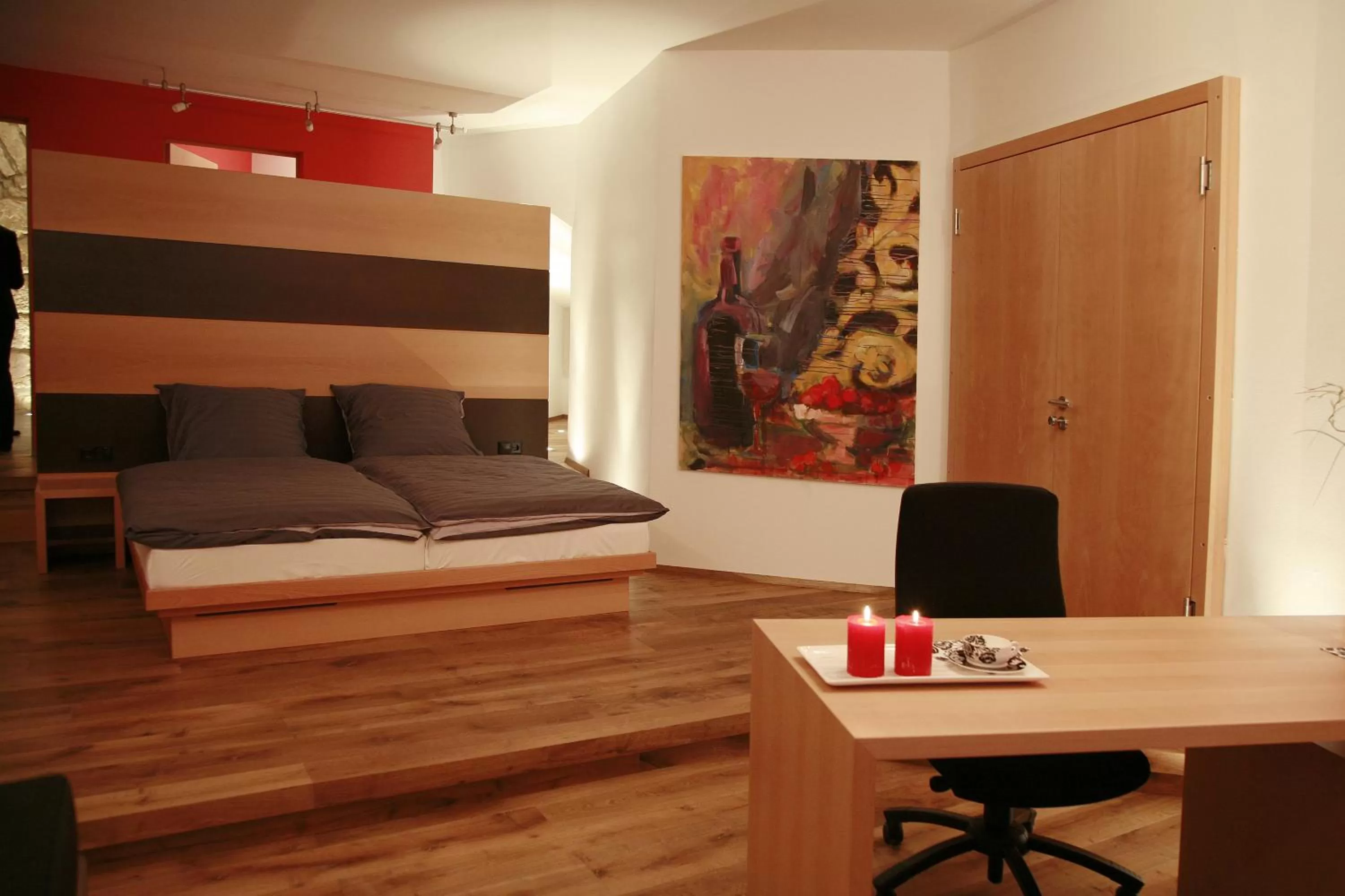 Decorative detail, Bed in Hotel Der Achtermann