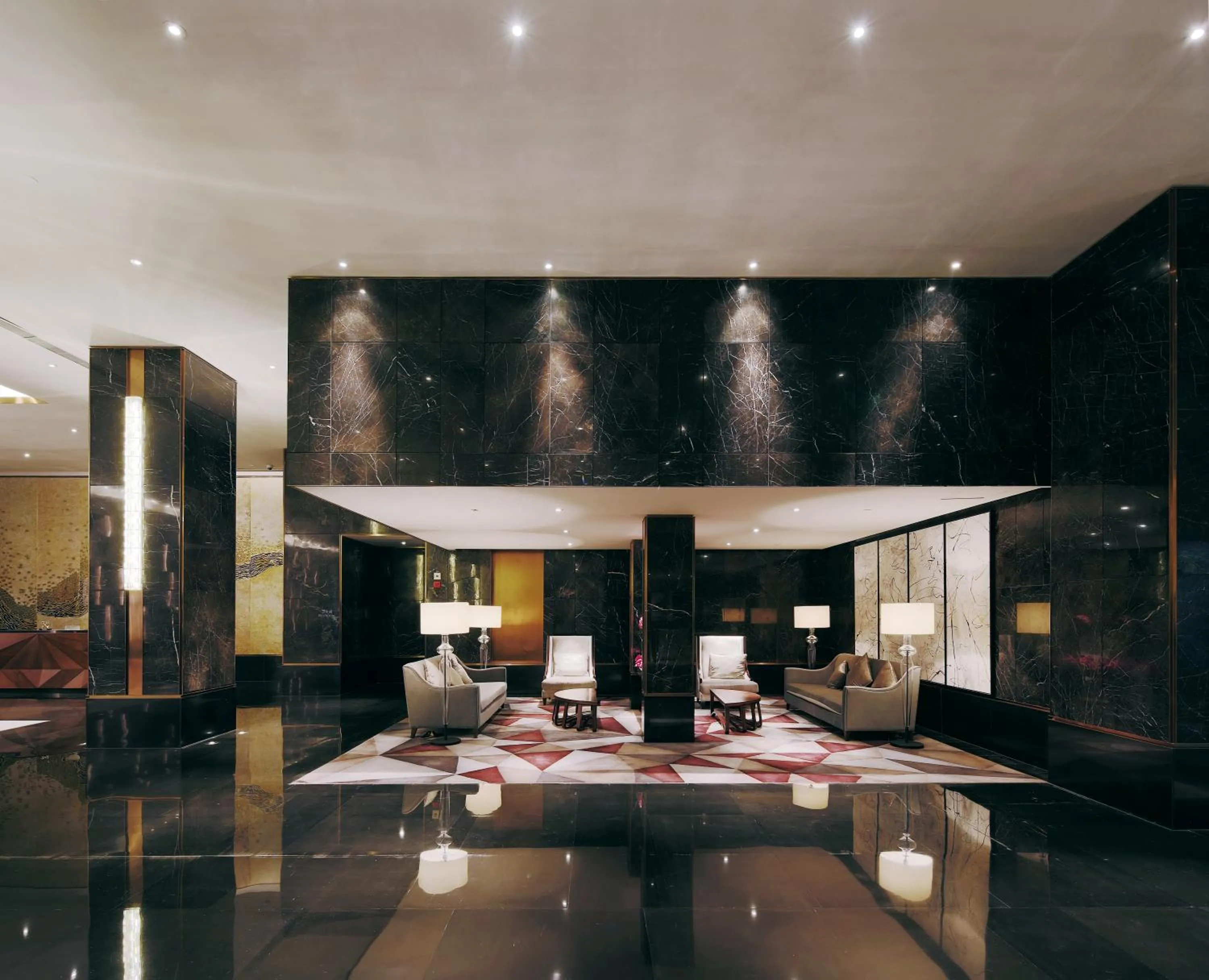 Lounge or bar in Fairmont Nanjing